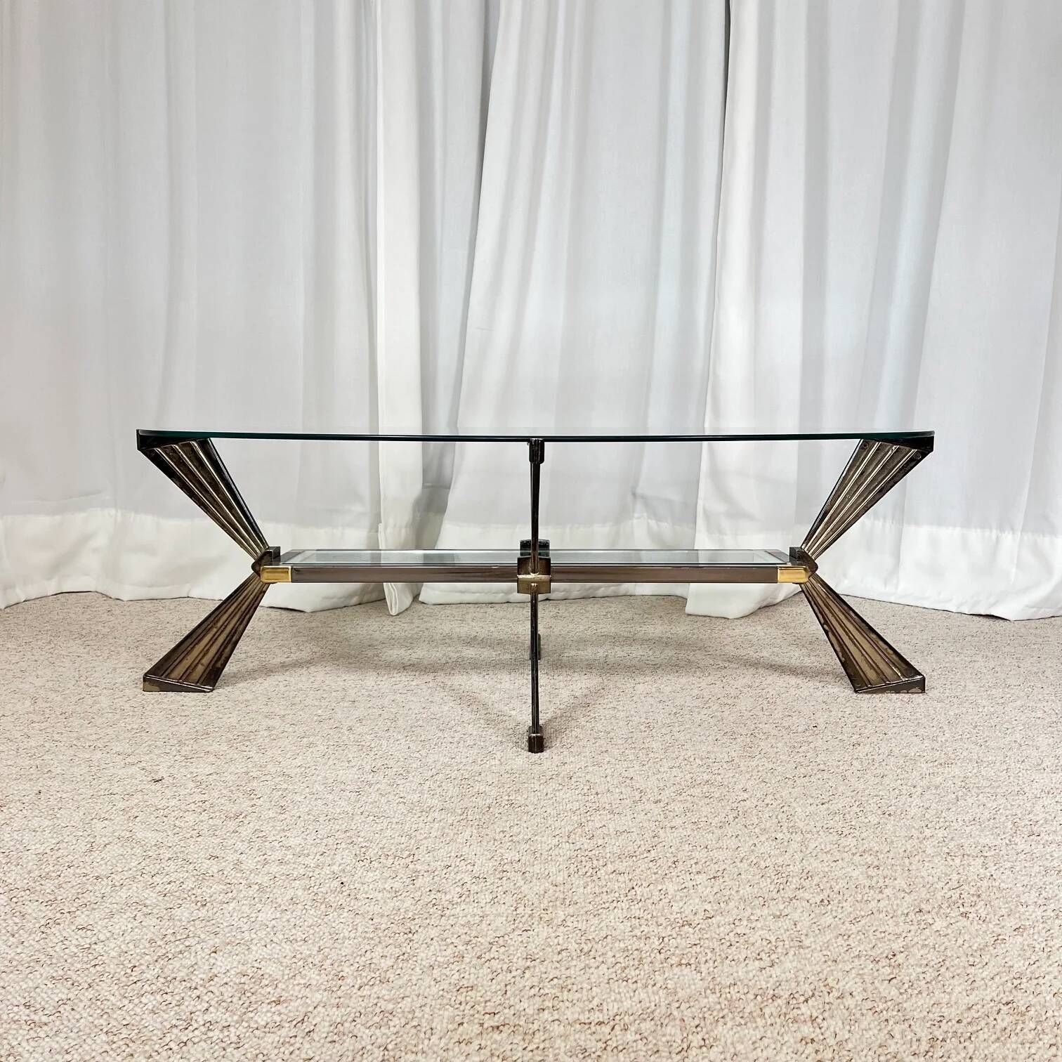 Vintage Italian coffee table in glass, chrome and brass metal, Hollywood Regency style, 1970s.