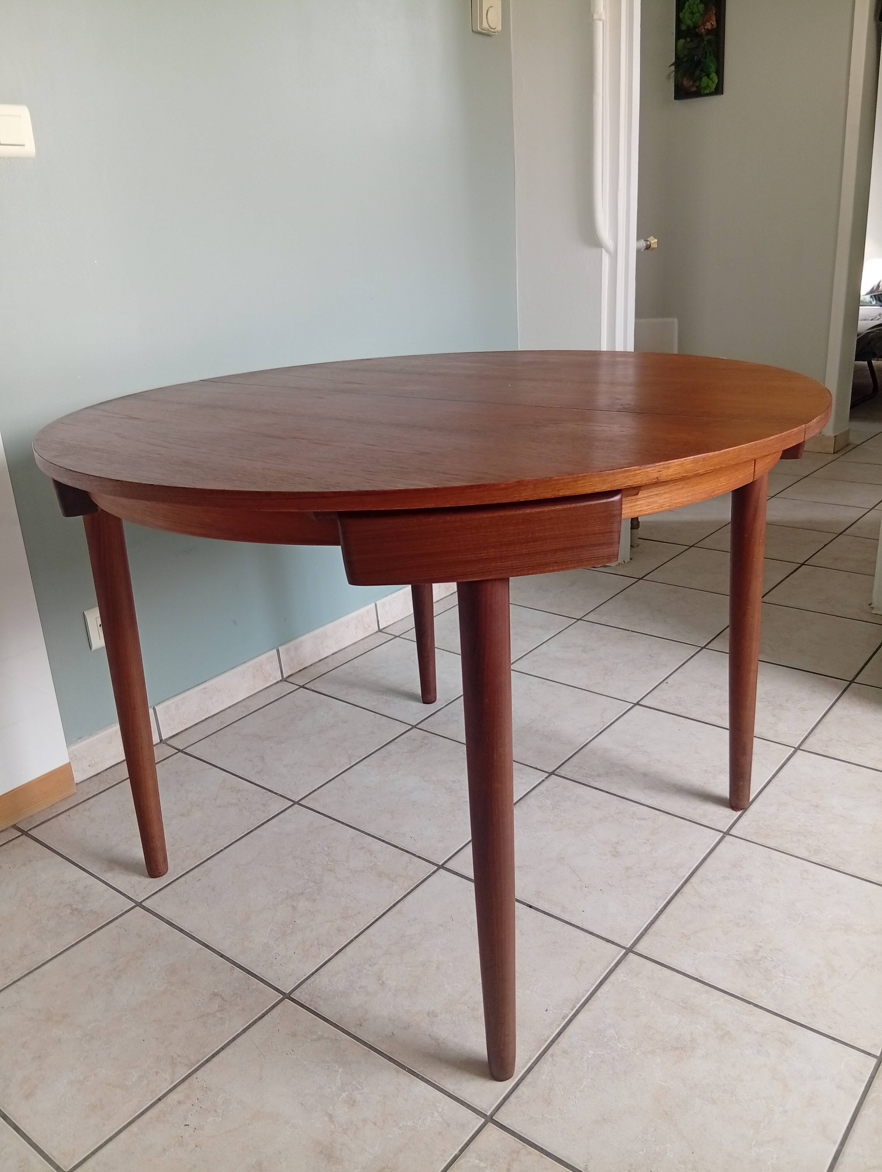 Danish table Frem Røjle Hans Olsen extendable round Scandinavian