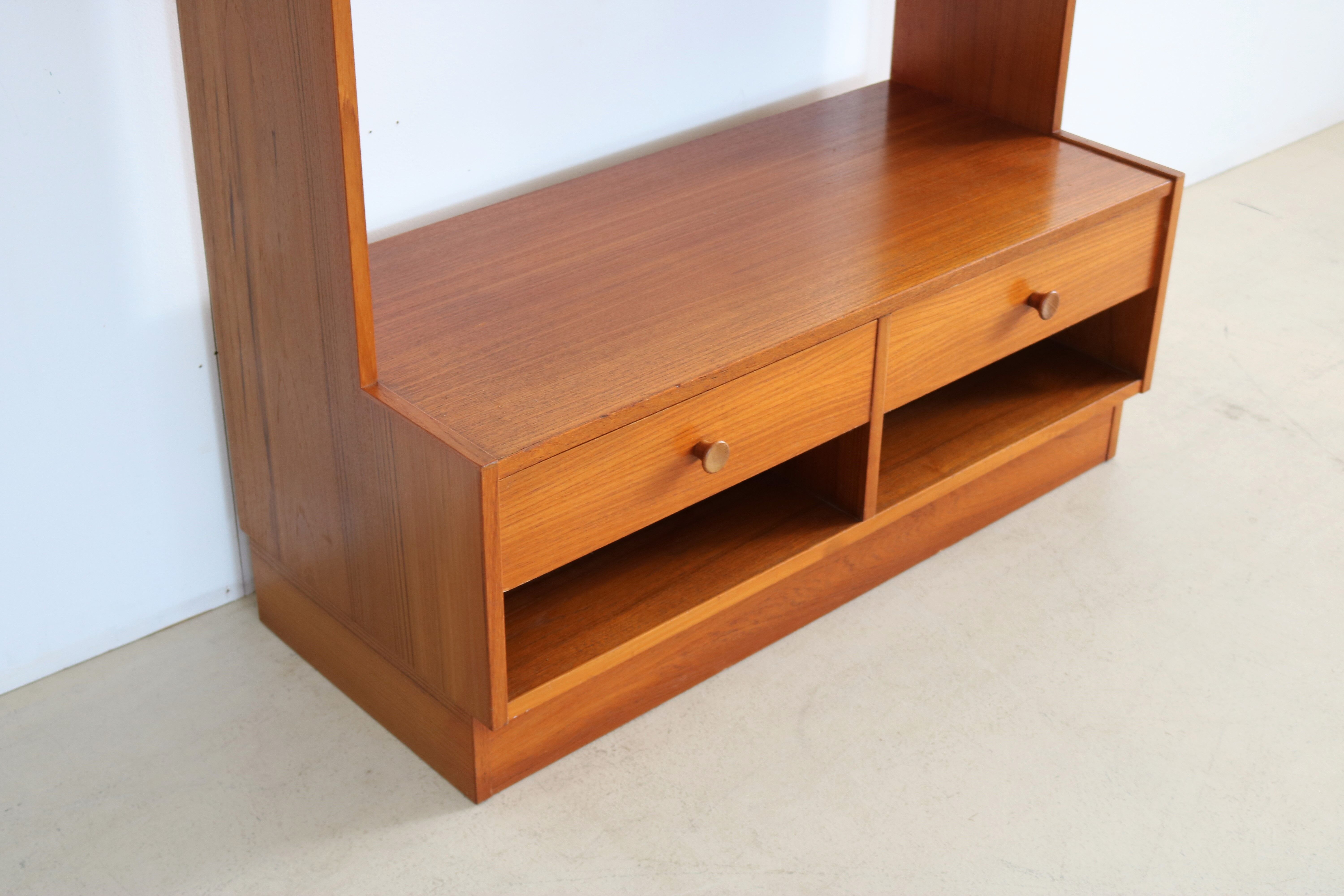 Bookcase 60, Sweden