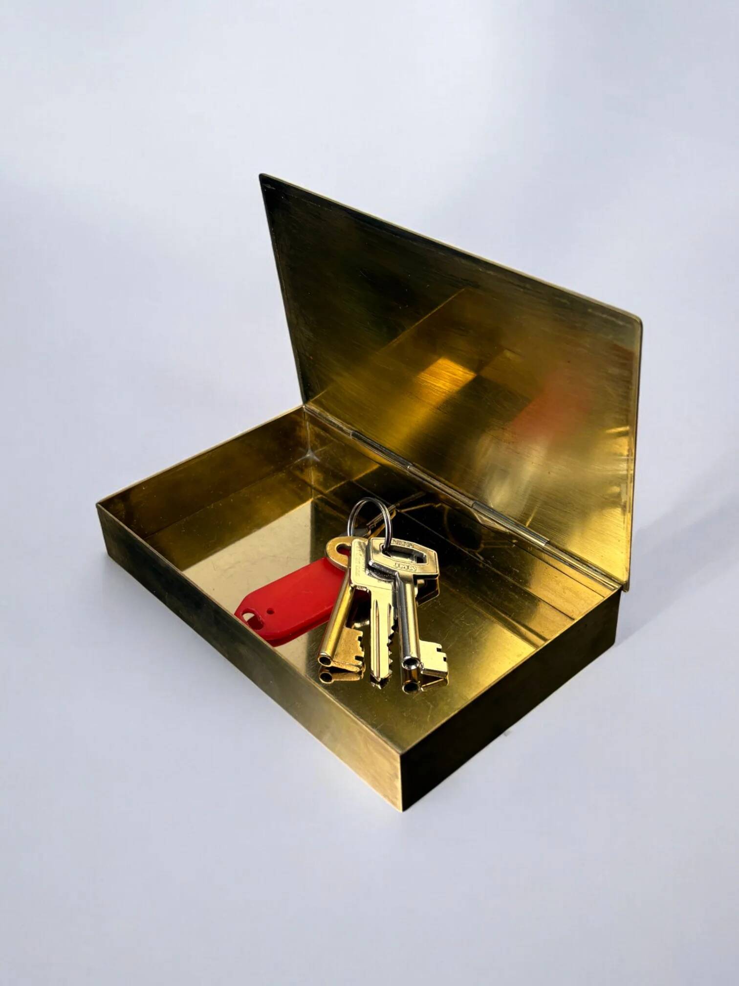 Art deco vanity box in brass, France, 1930s