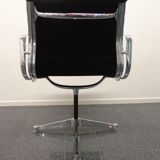Fateuil de bureau EA108 en aluminium par Charles & Ray Eames éditon Herman Miller, années 1960