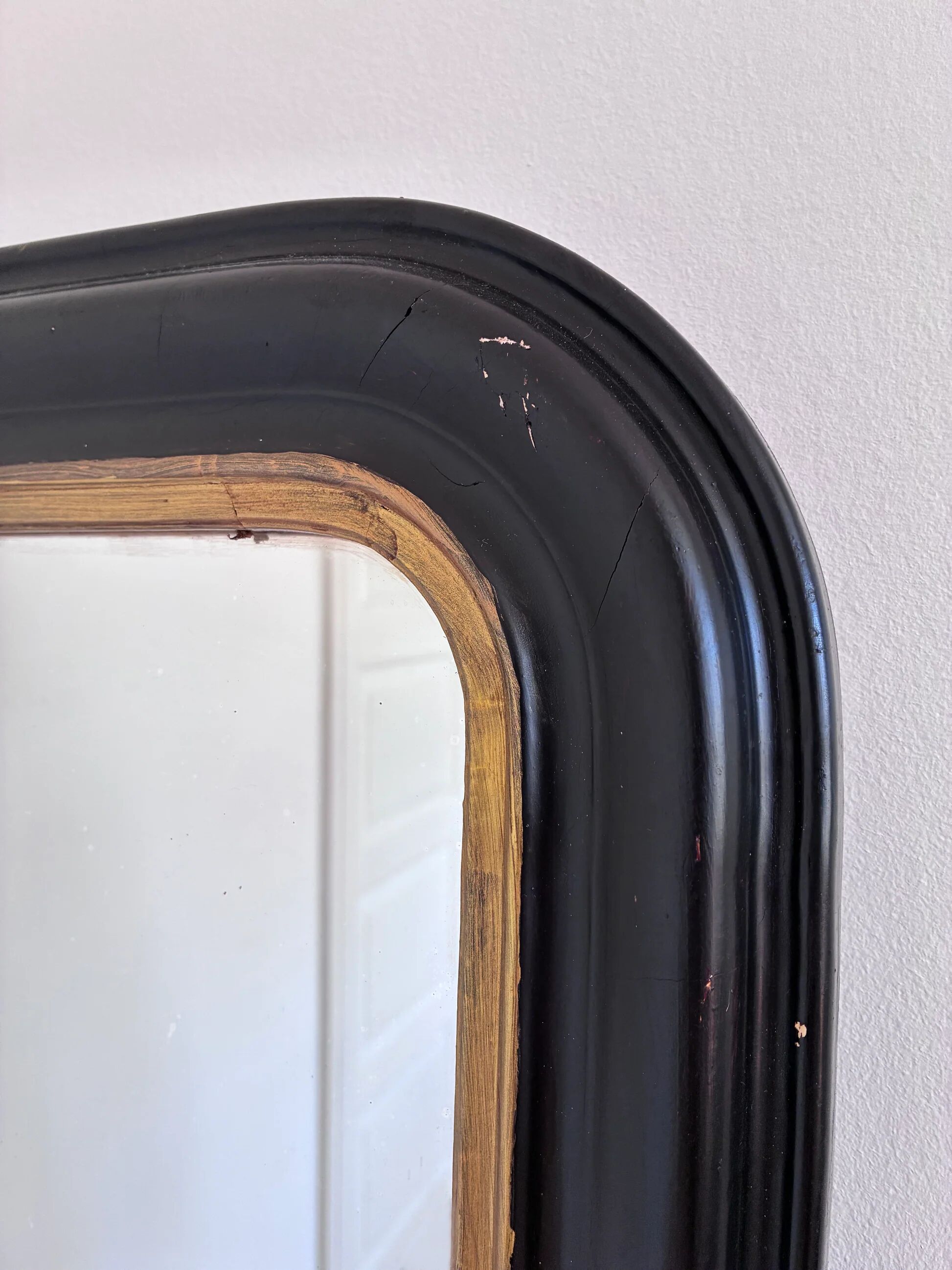 Miroir antique français Louis Philippe – noir et or, fin du 19e siècle