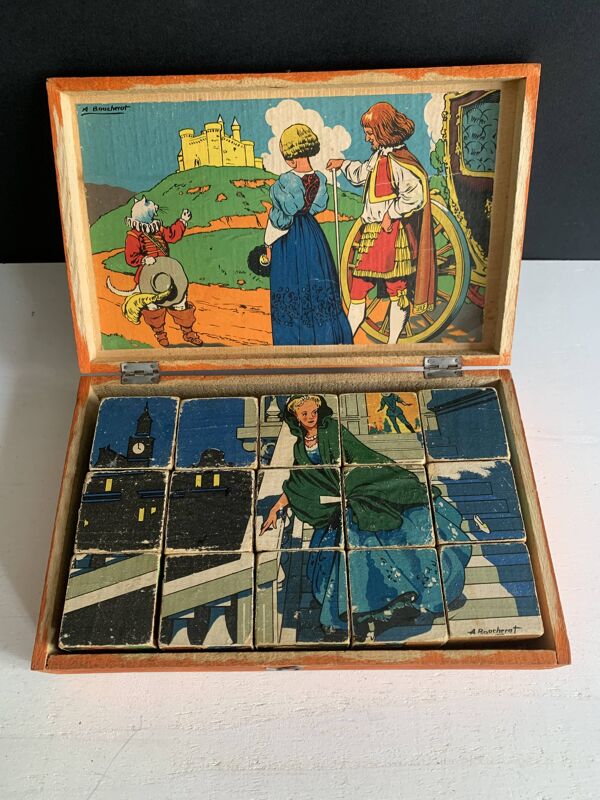 Puzzle cubes en bois ancien - Illustrations contes de Perrault - 1920
