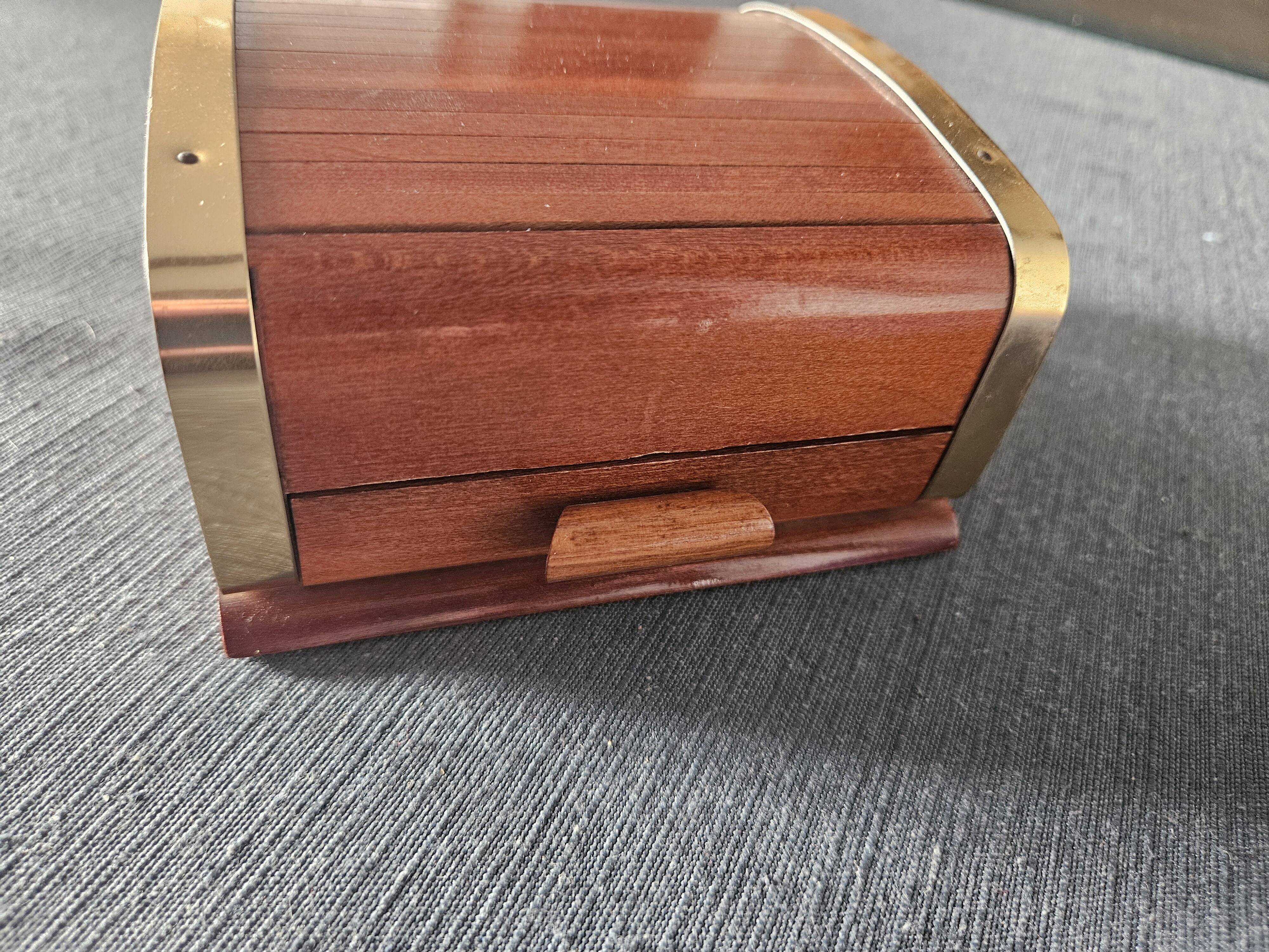 Vintage cigarette box 1950 - Wood and brass cabinetry - Internal ashtray