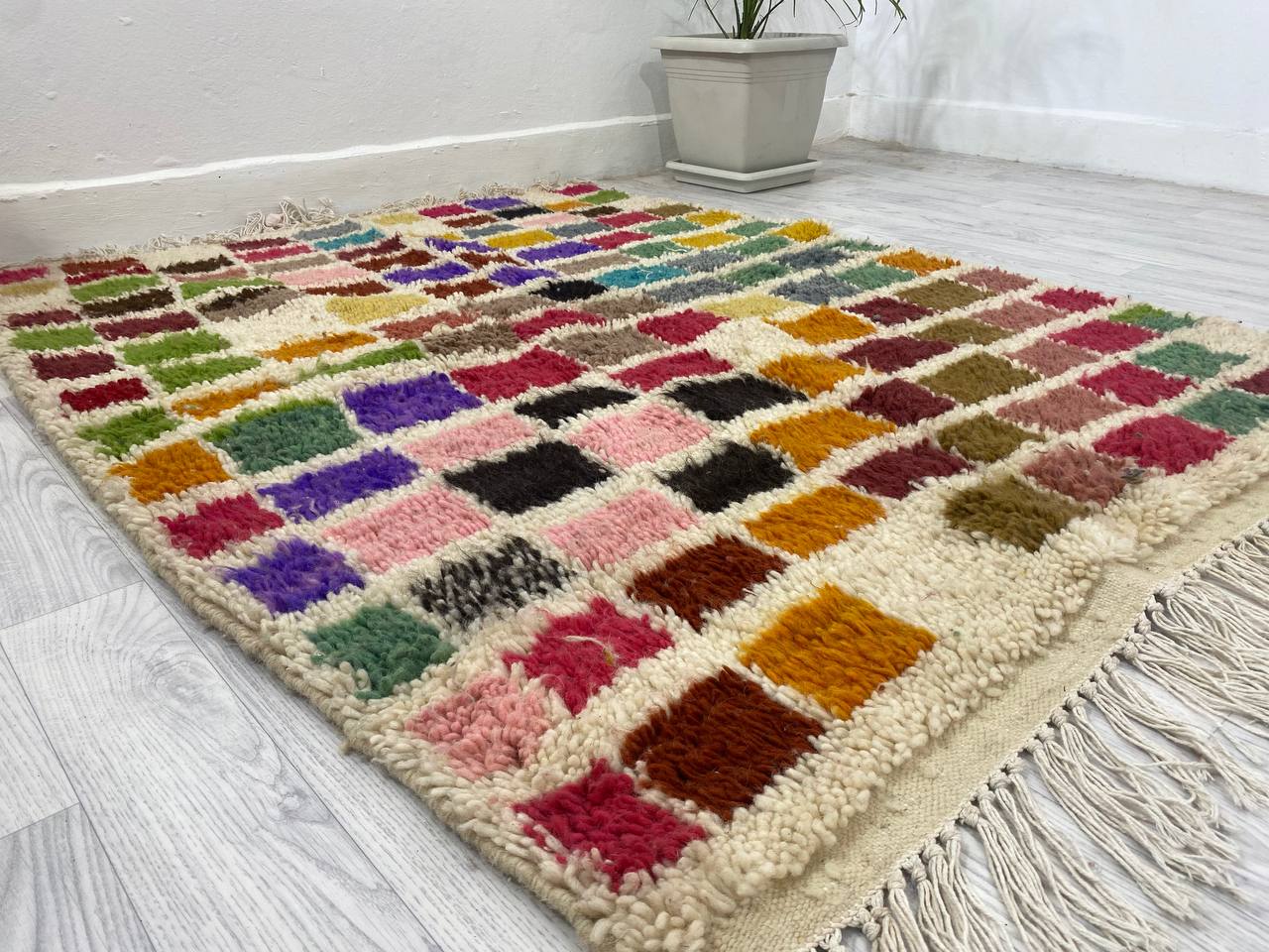 Handcrafted Moroccan Berber carpet 154 X 120 CM