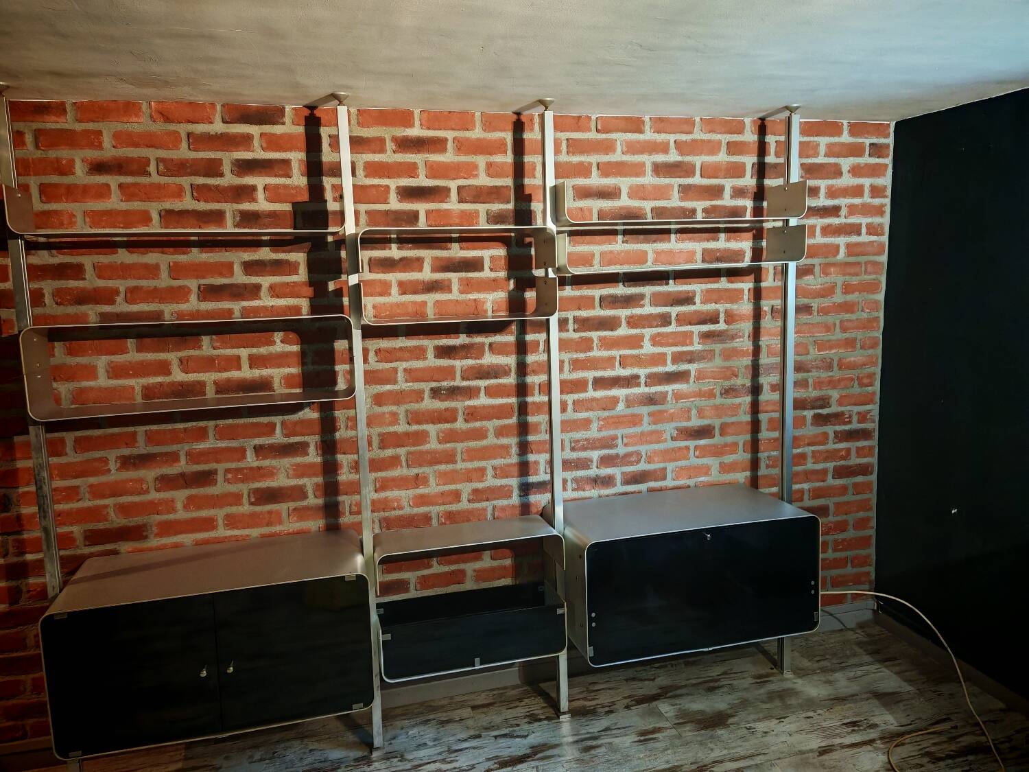 Roche Bobois library