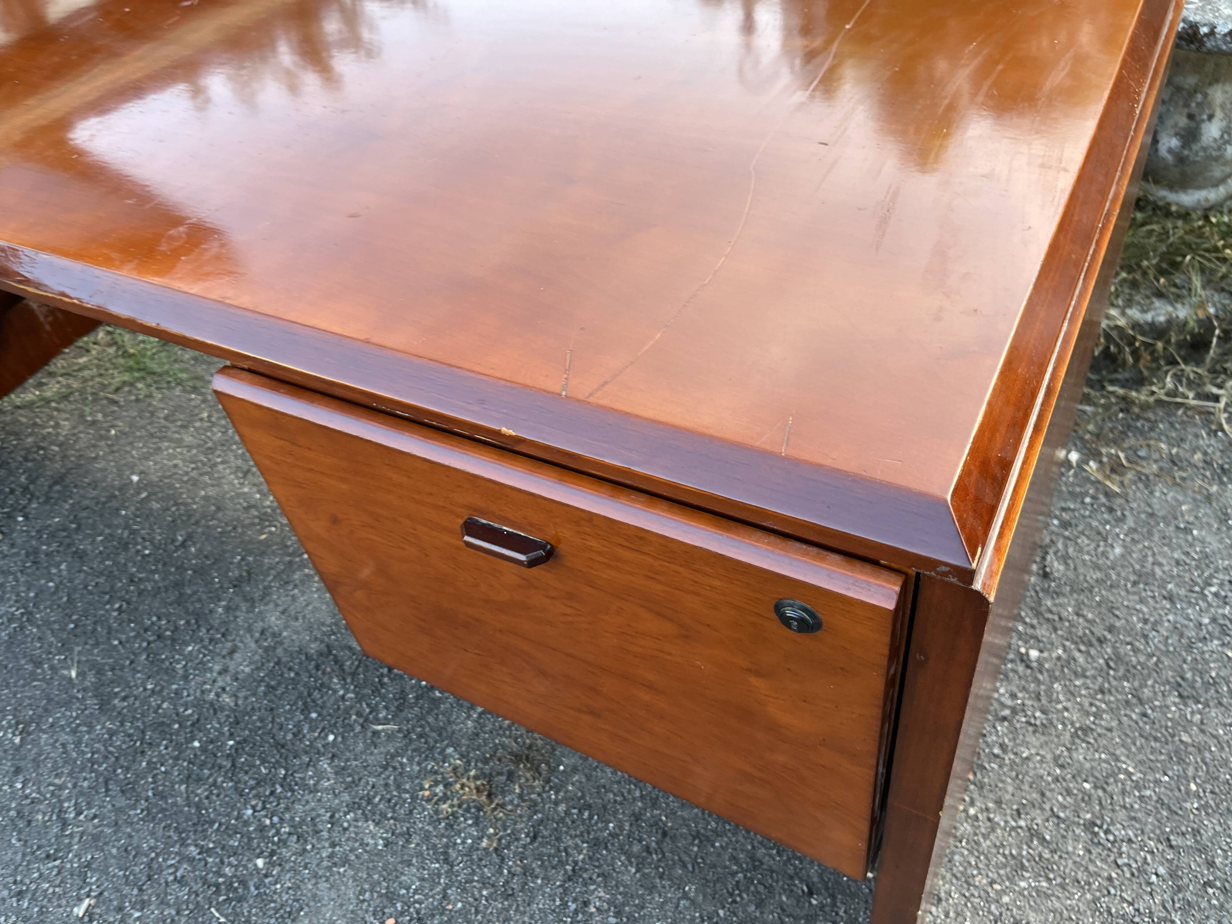 Large Vintage Modernist Desk – 1950s/1970s