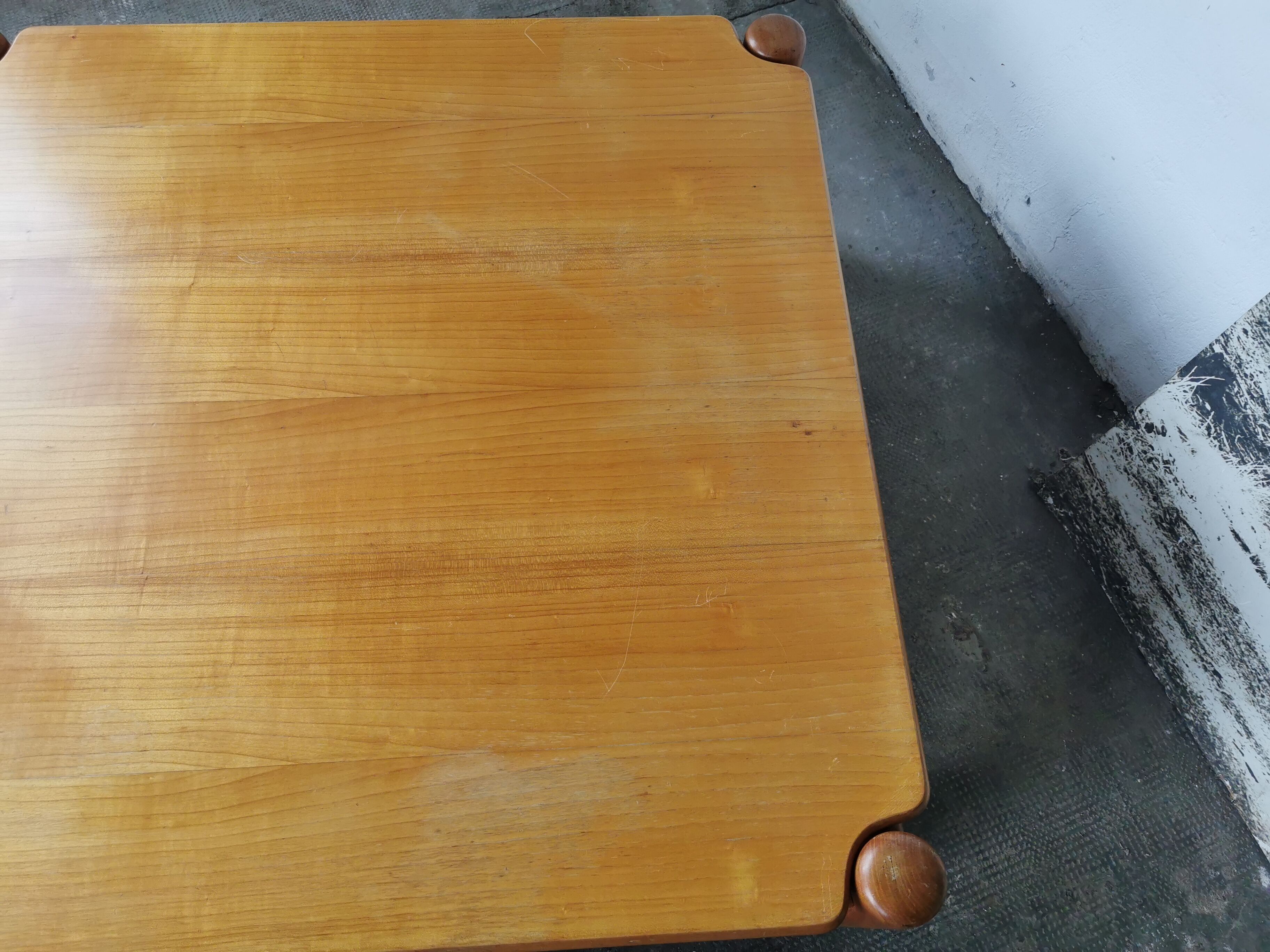 Square coffee table in solid blond wood 80s
