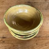 Set of 4 bowls and 1 dish