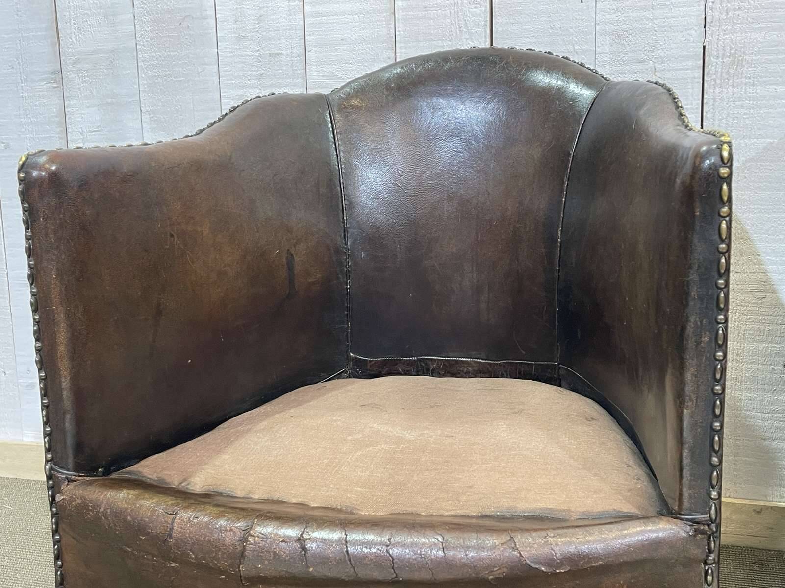Art Deco period club lounge in leather and fabric seating