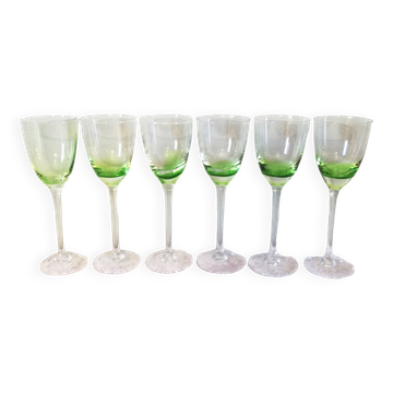 6 wine glasses