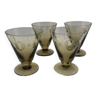 Lot de 4 verres à vin fumés