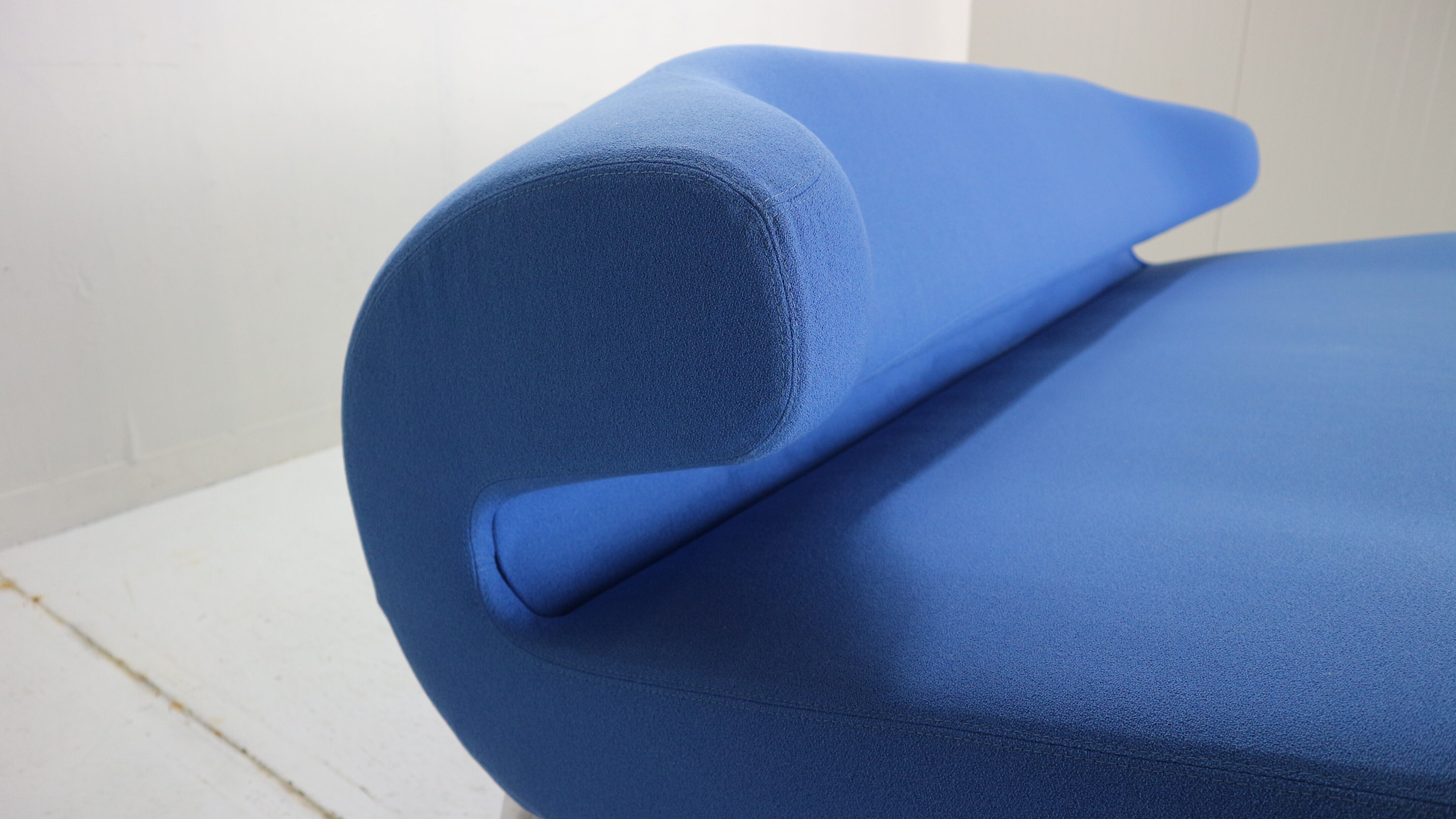 Michiel Van Der Kley C-725 Bird sofa for Artifort
