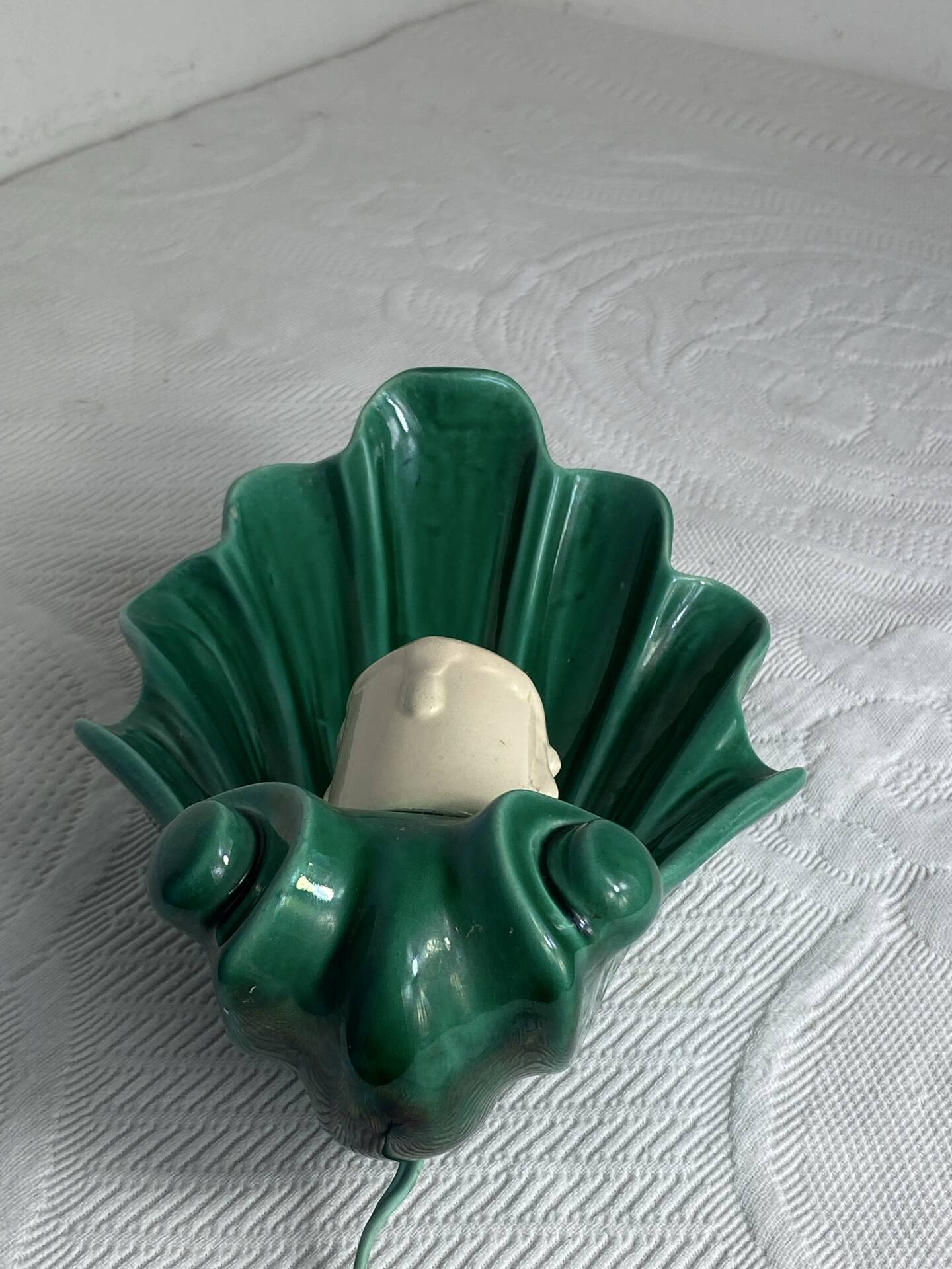 Ceramic shell wall light