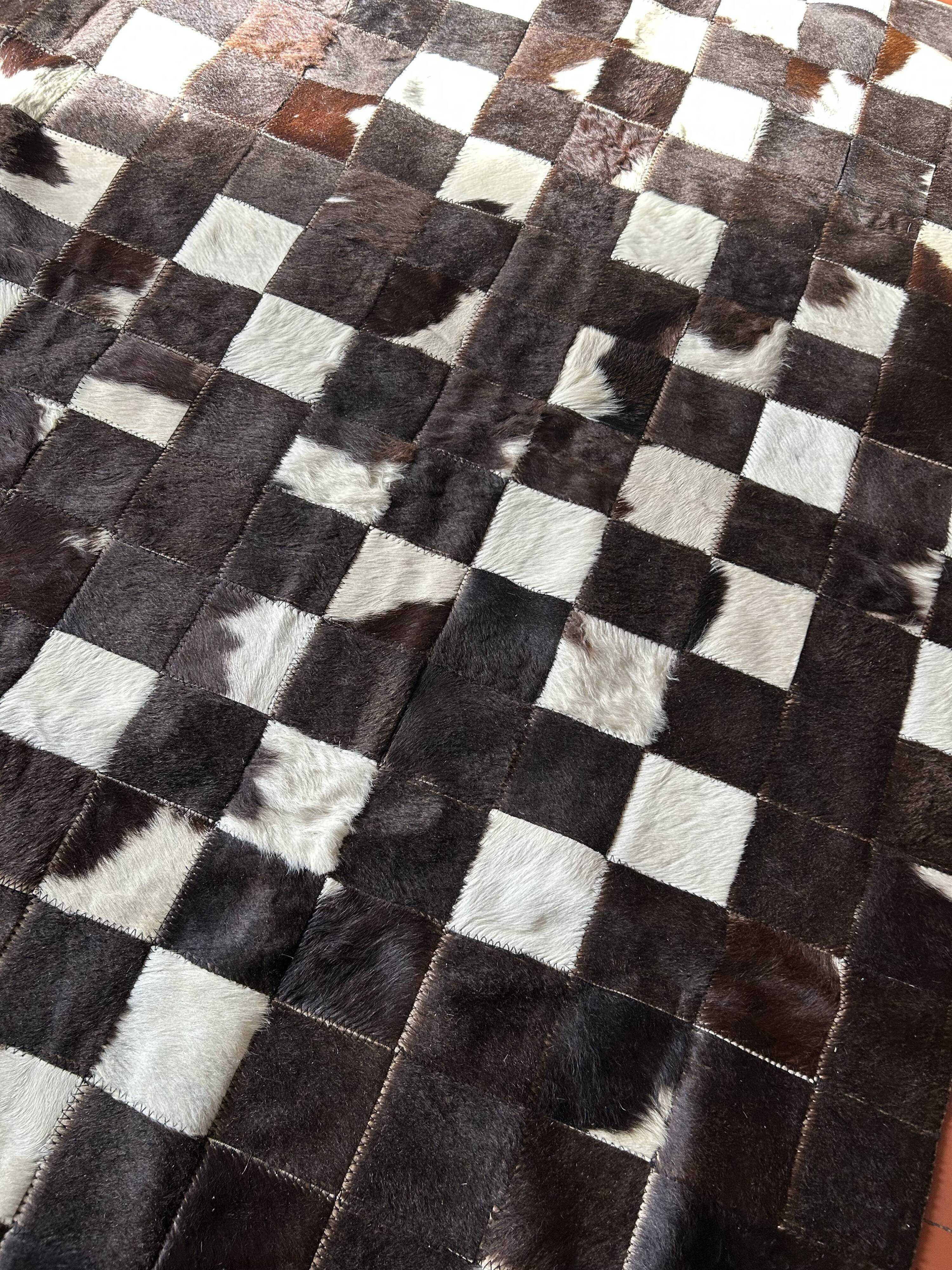 Tapis patchwork en véritable peau de vache 170 × 240 cm