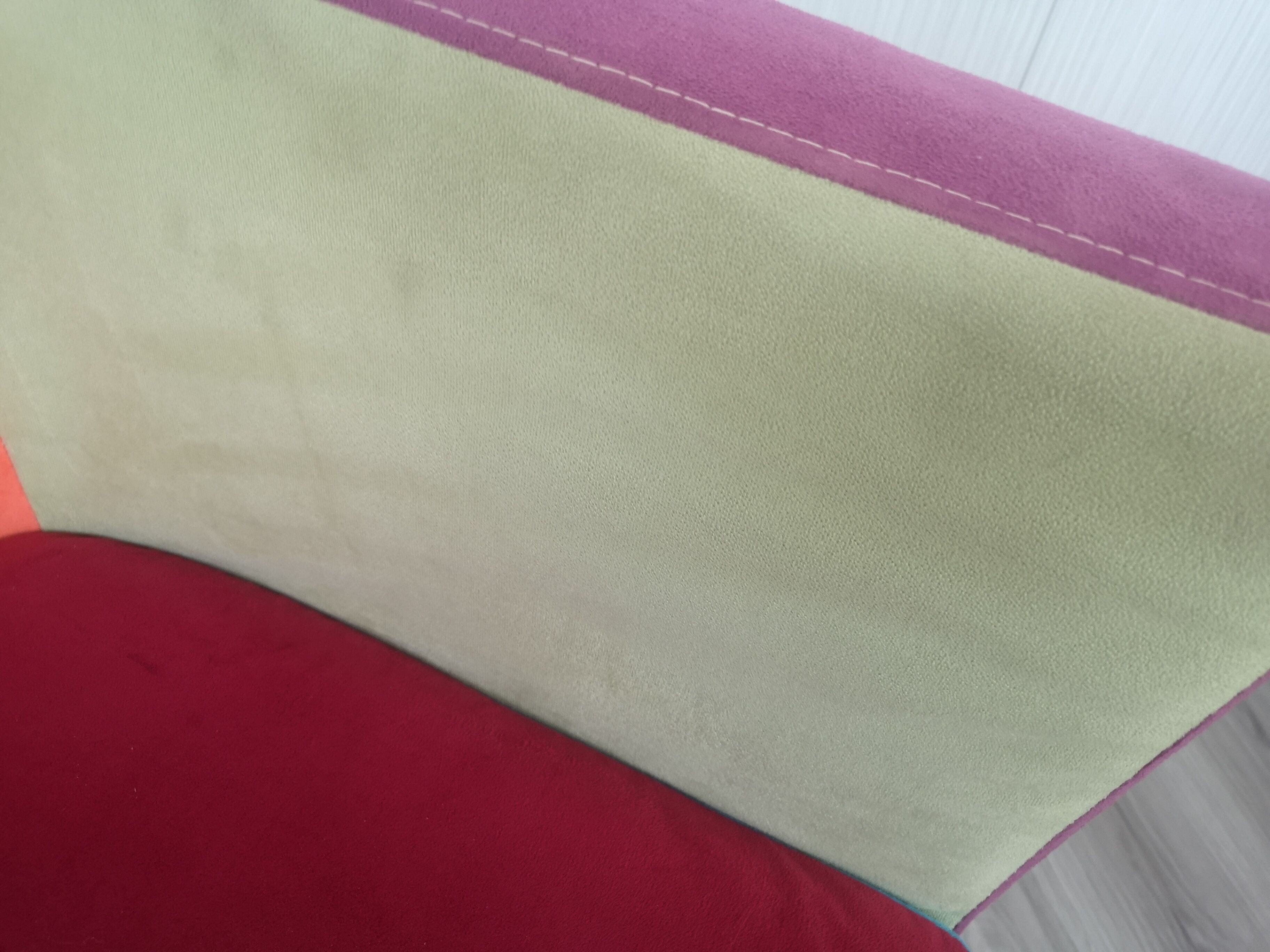 Multicolors swivel armchair