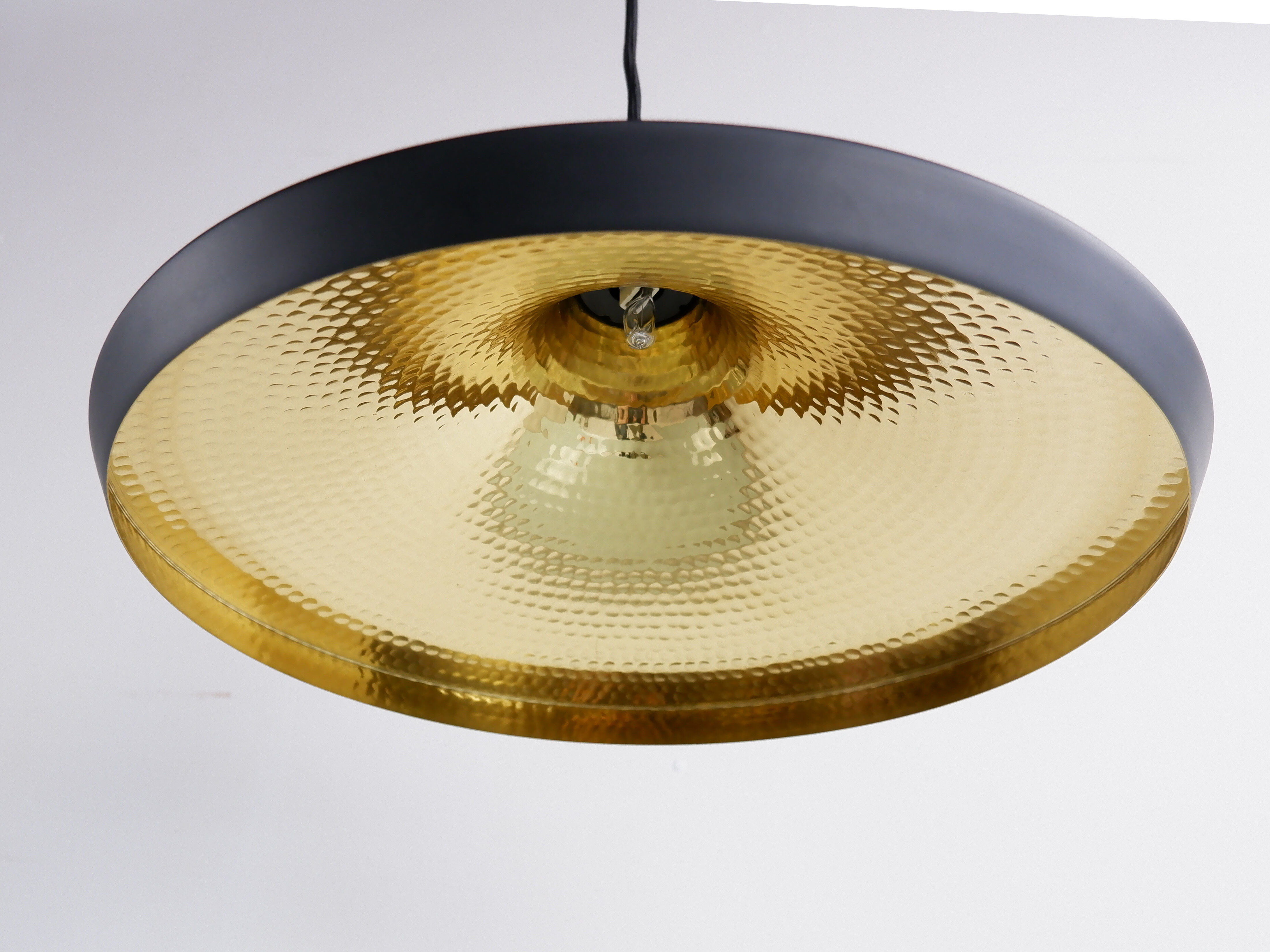 Tom Dixon pendant model Beat