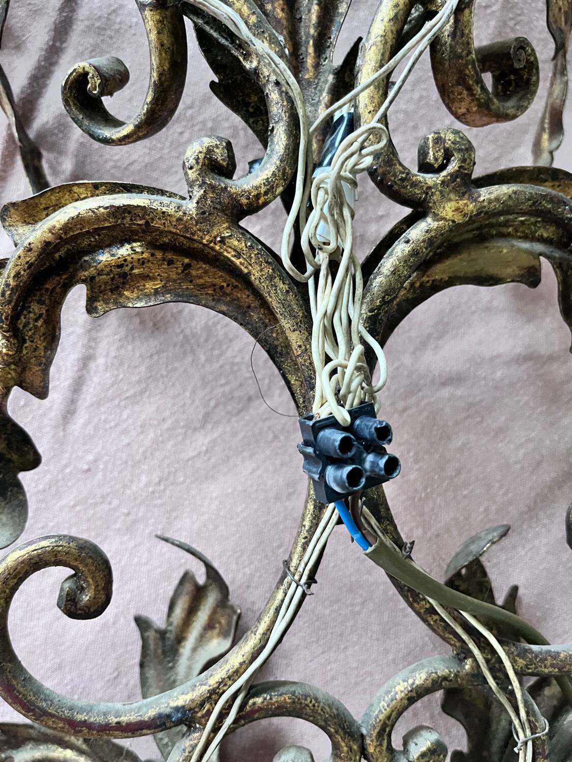 Applique murale metal doré