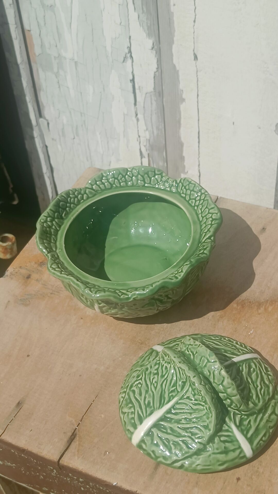 Vintage cabbage decor soup tureen