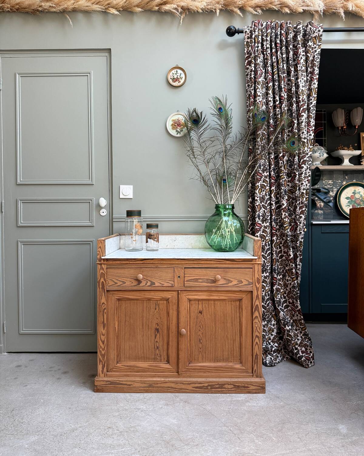 Old bathroom furniture (renovated)
