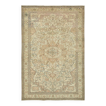 Turkish Vintage Anatolian Rug 194 cm x 288 cm