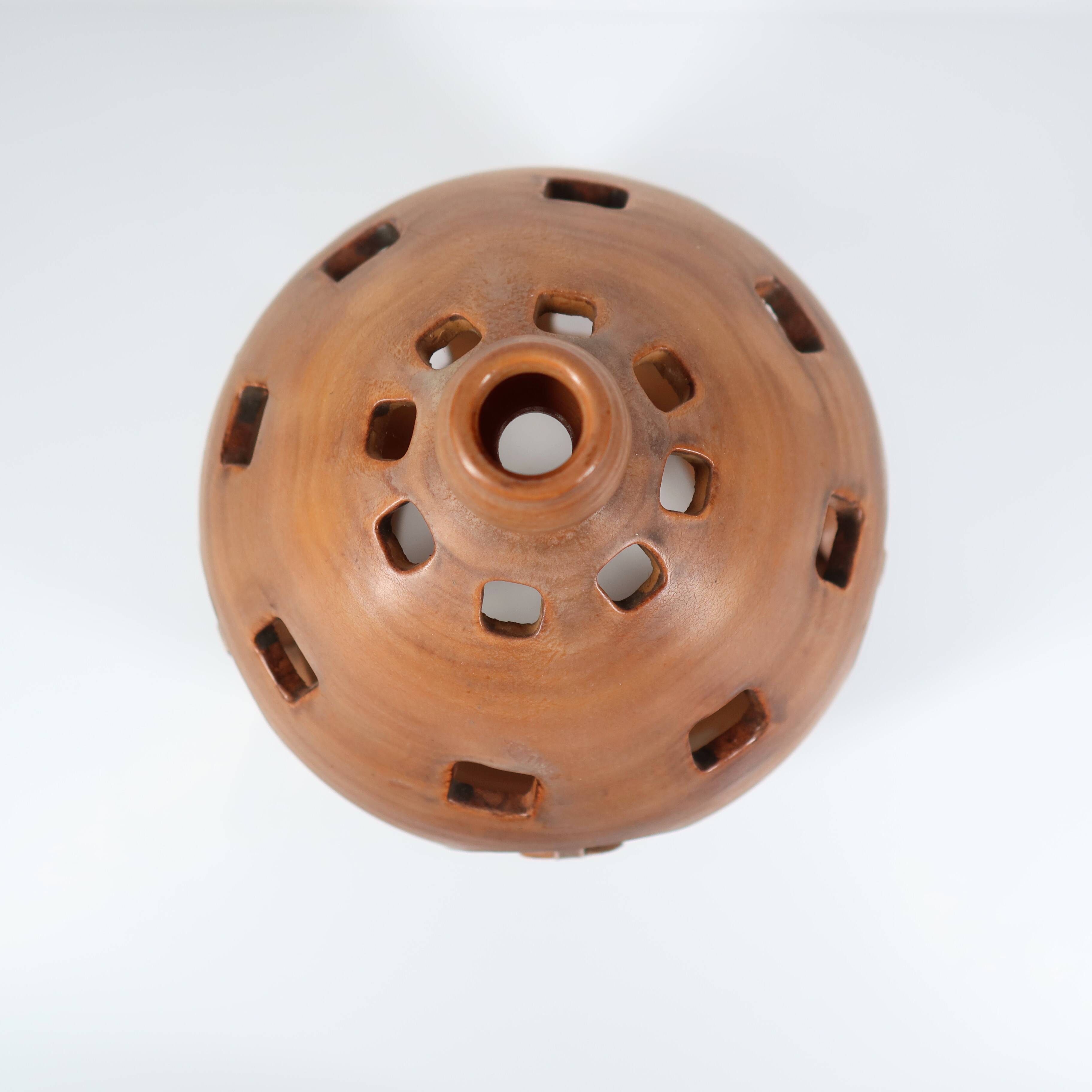 Suspension ou abat‑jour en céramique artisanale signée Ludovic