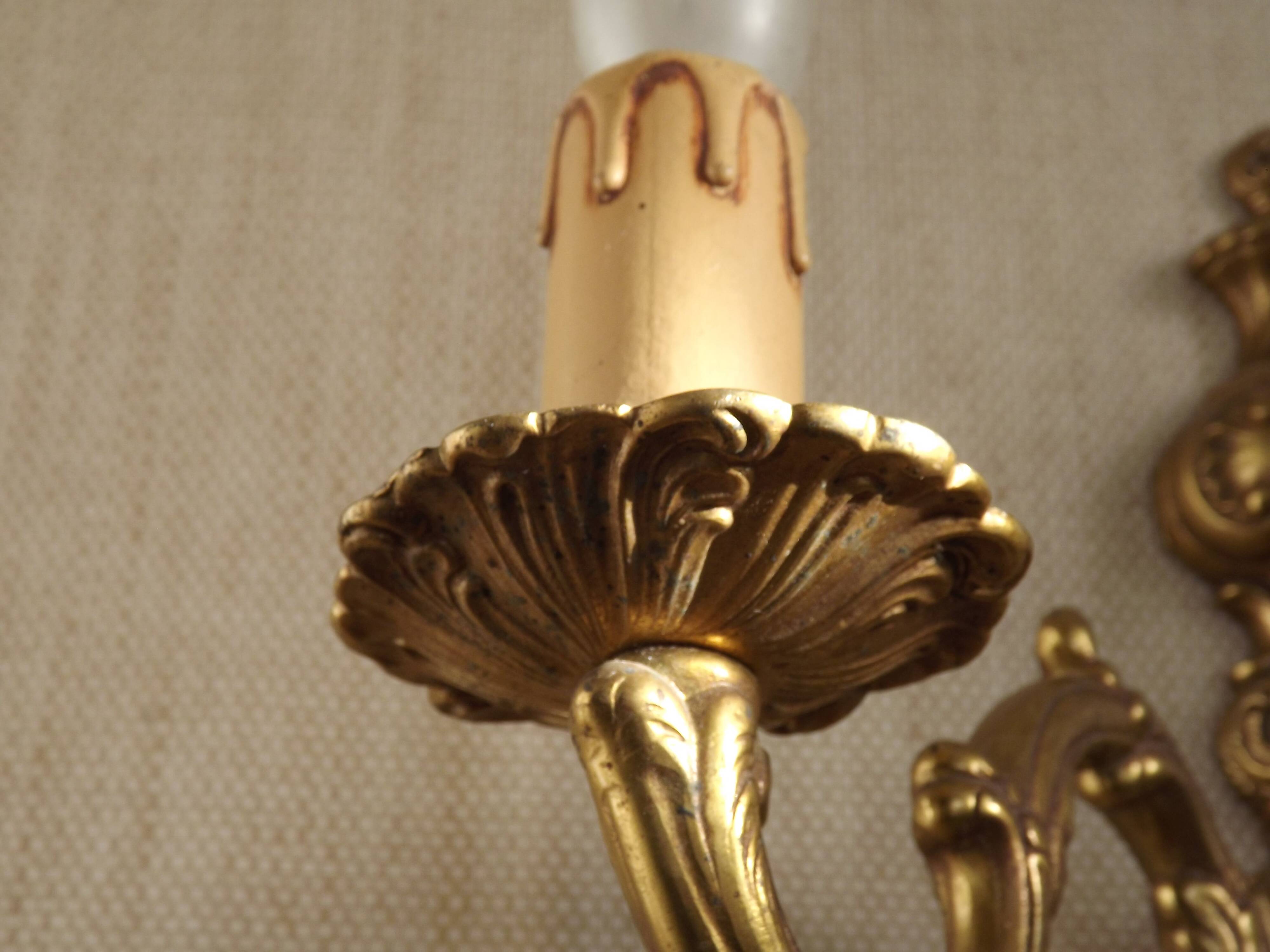 Double bronze wall light, vintage French traditional style, scrolled arms 5097.