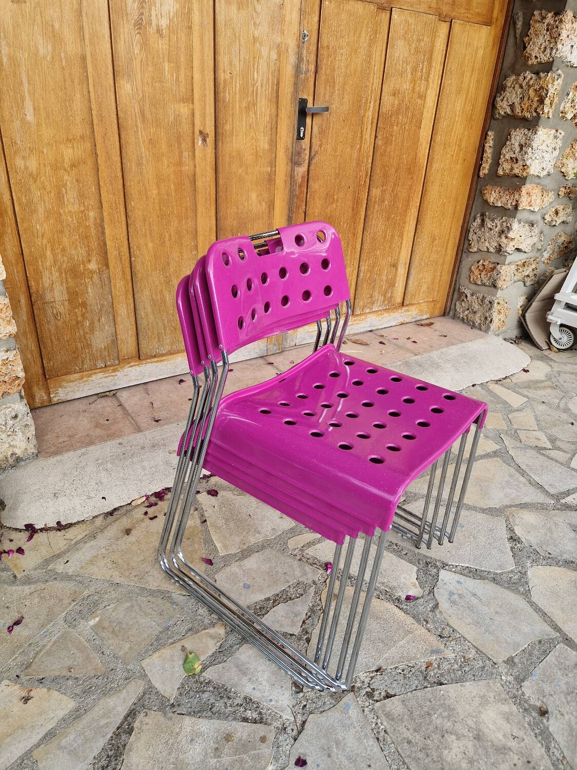 chaise Omstak par Rodney Kinsman