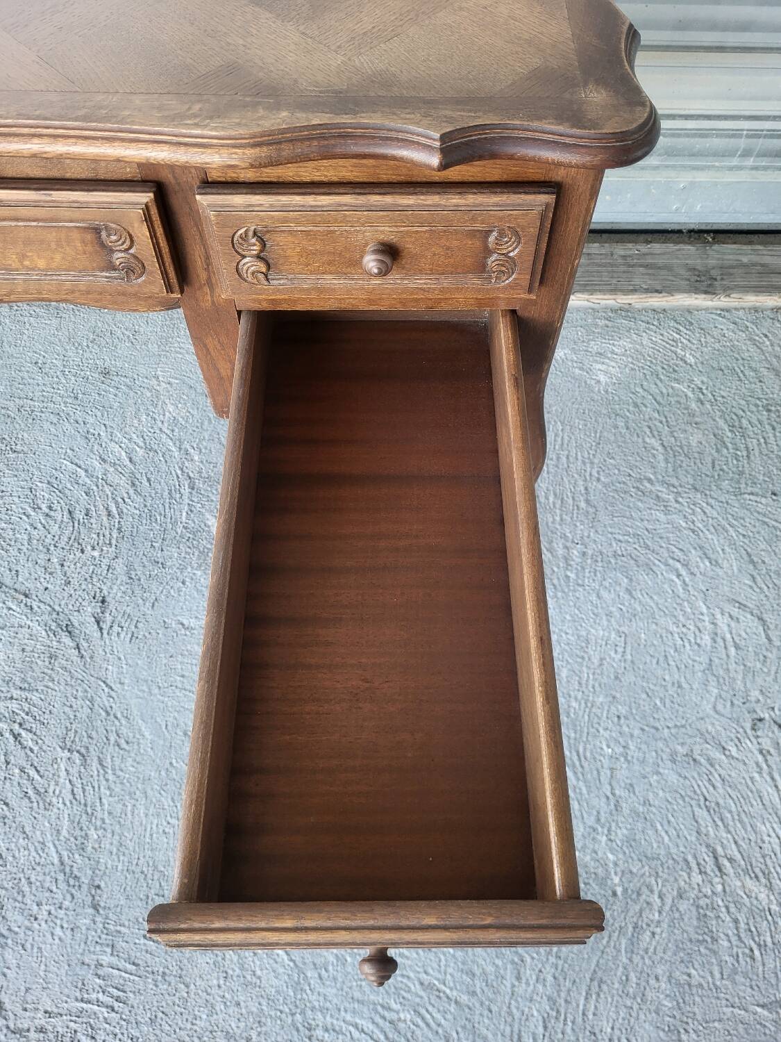 Minister's desk in Louis XV marquetry style