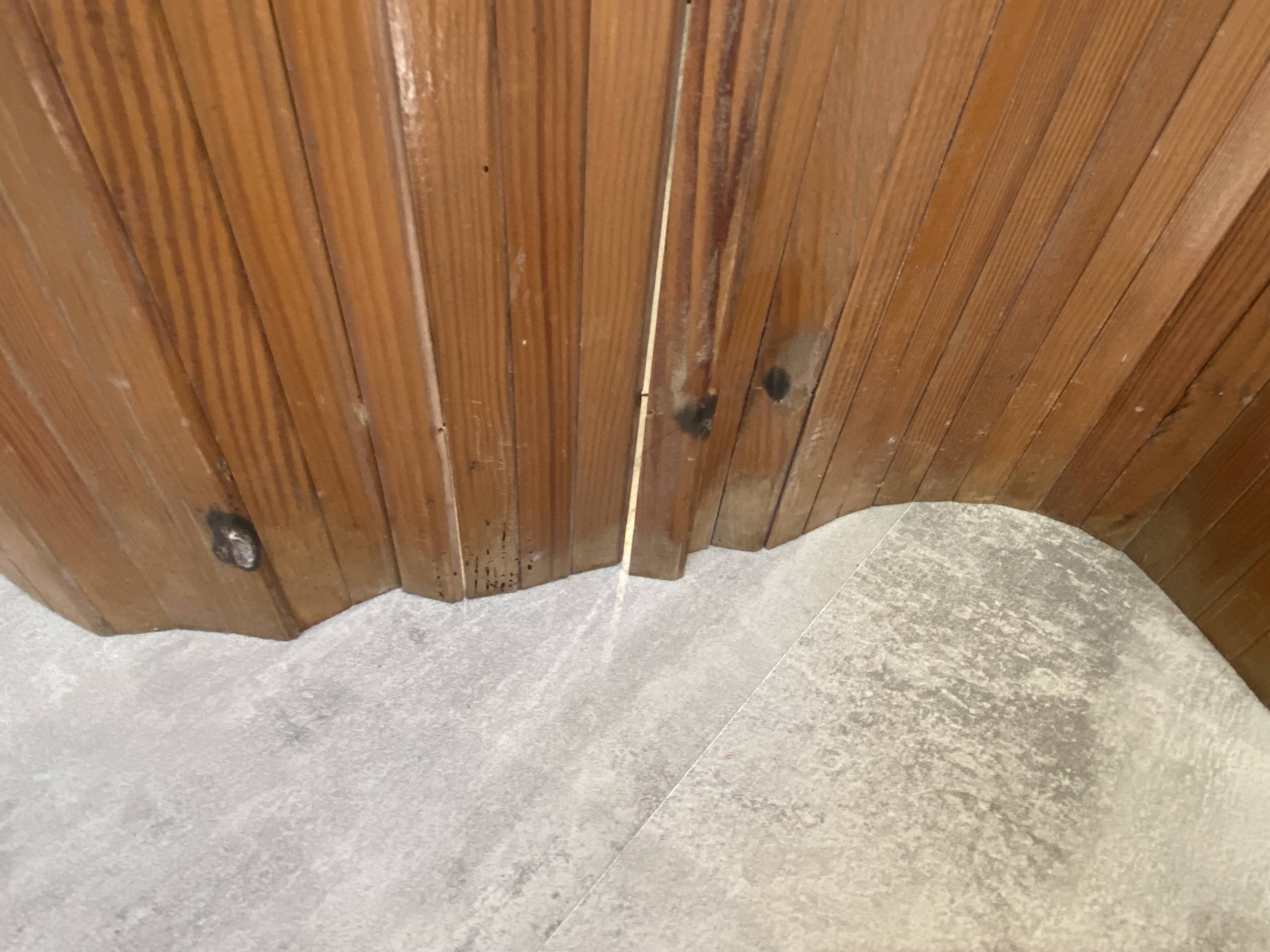 Baumann style wooden free-standing folding screen vintage 1950s