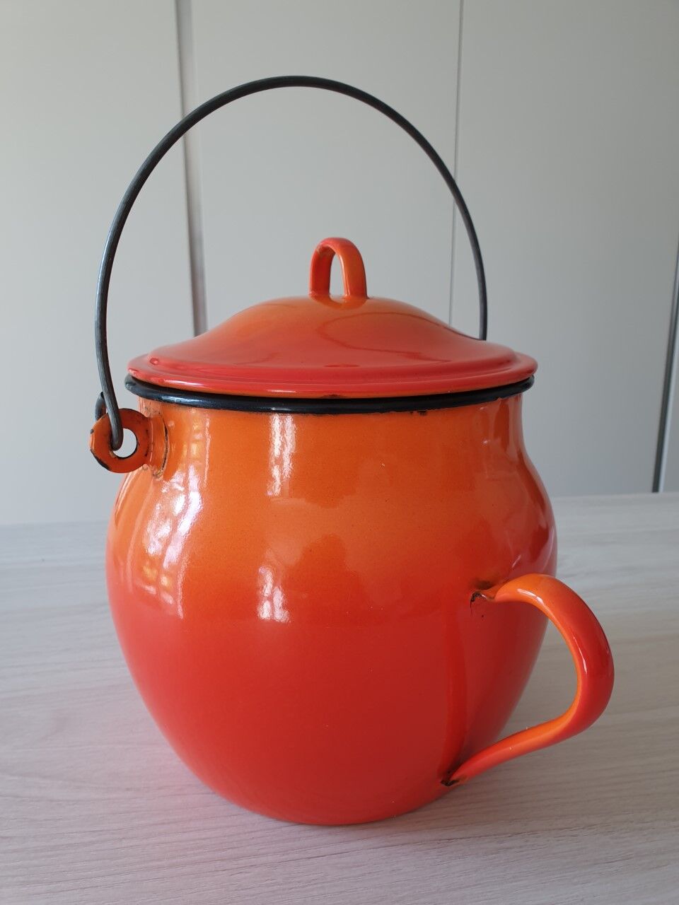 Old enamelled sheet metal cauldron