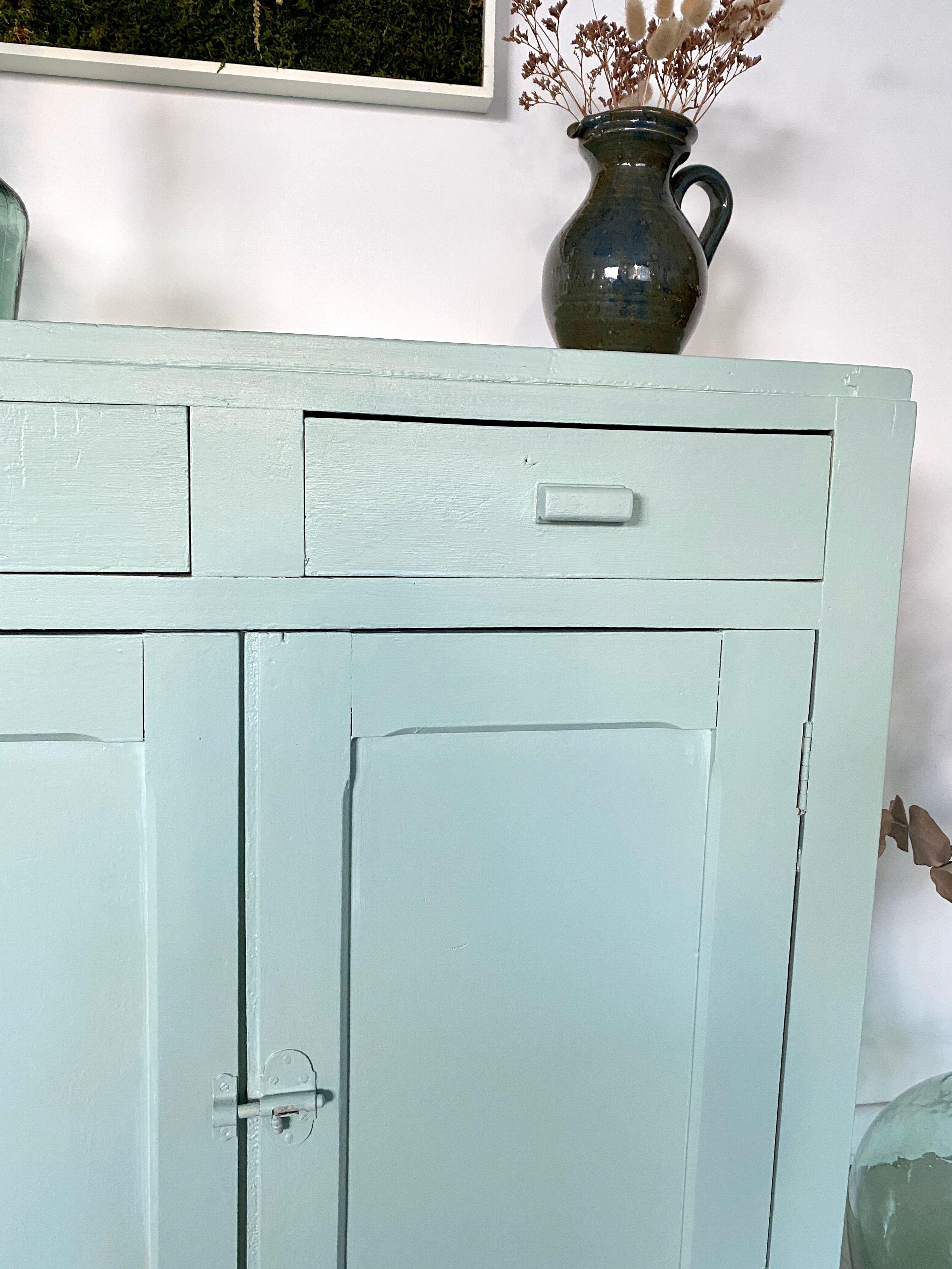 Parisian buffet green mint