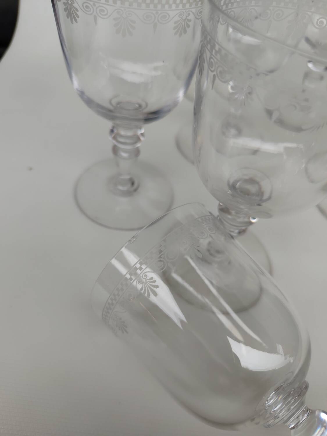 8 large Baccarat crystal glasses, early 20th century.