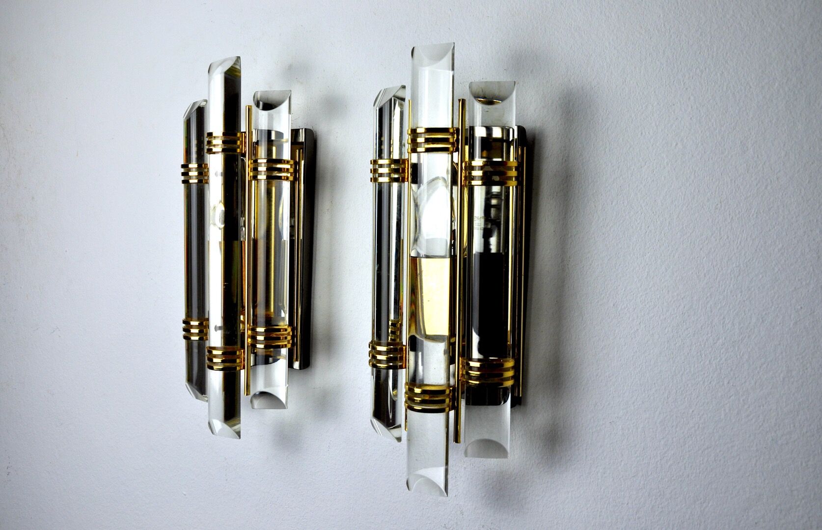 Pair of Venini sconces, Italy, 1980