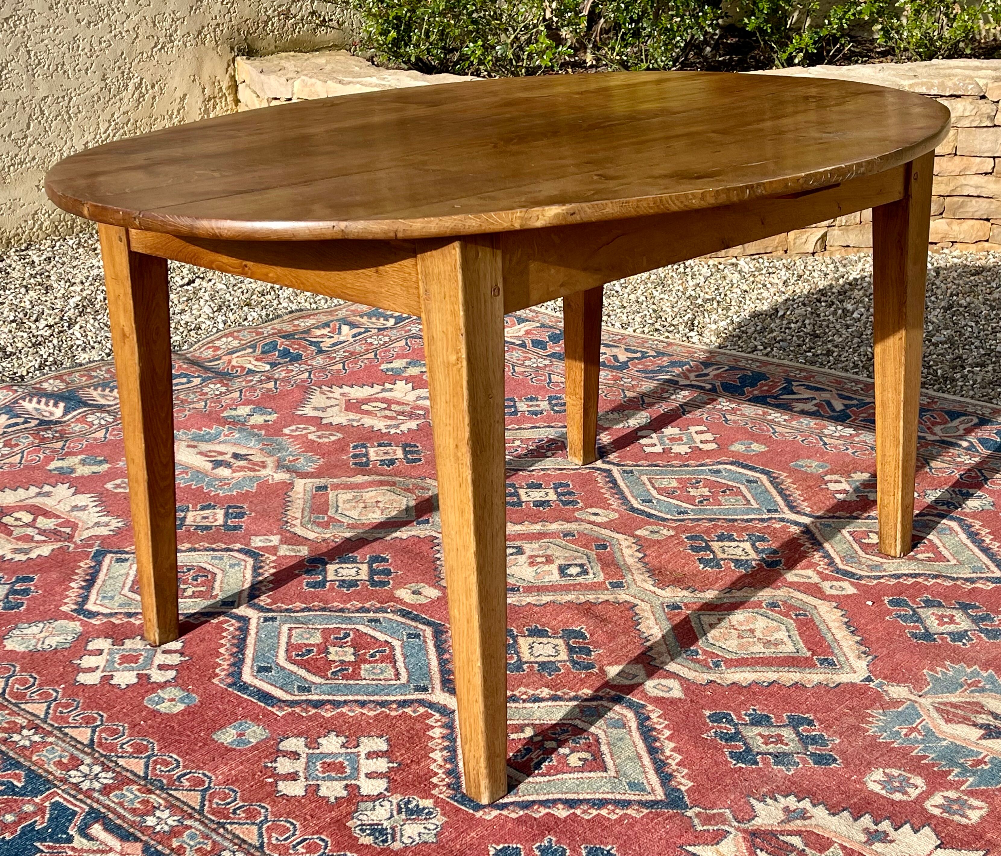 Table de salle à manger en chêne