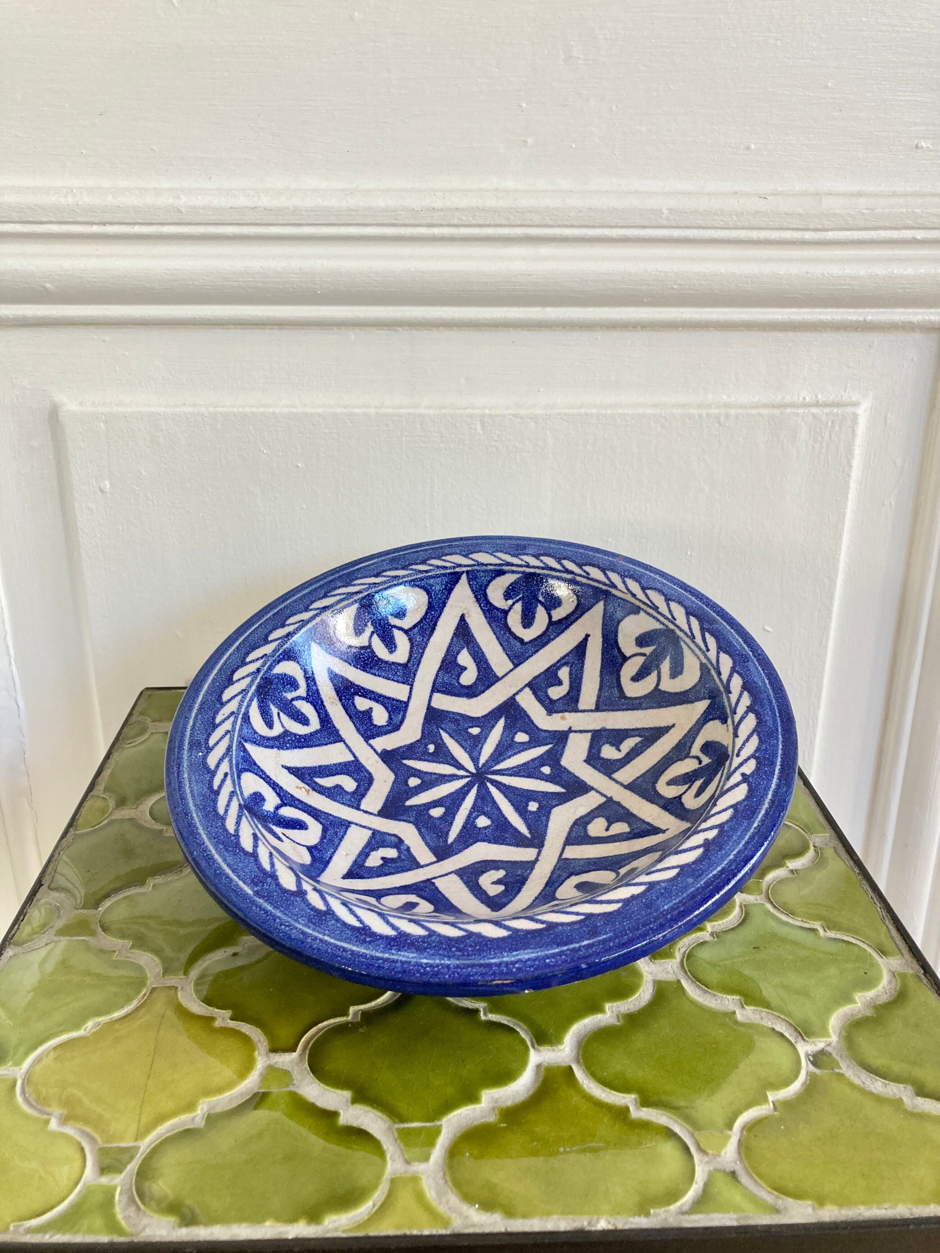 Ceramic cutting pocket tray