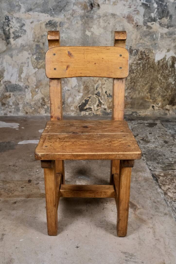 Set of 4 brutalist pine chairs, Italy, 1960s