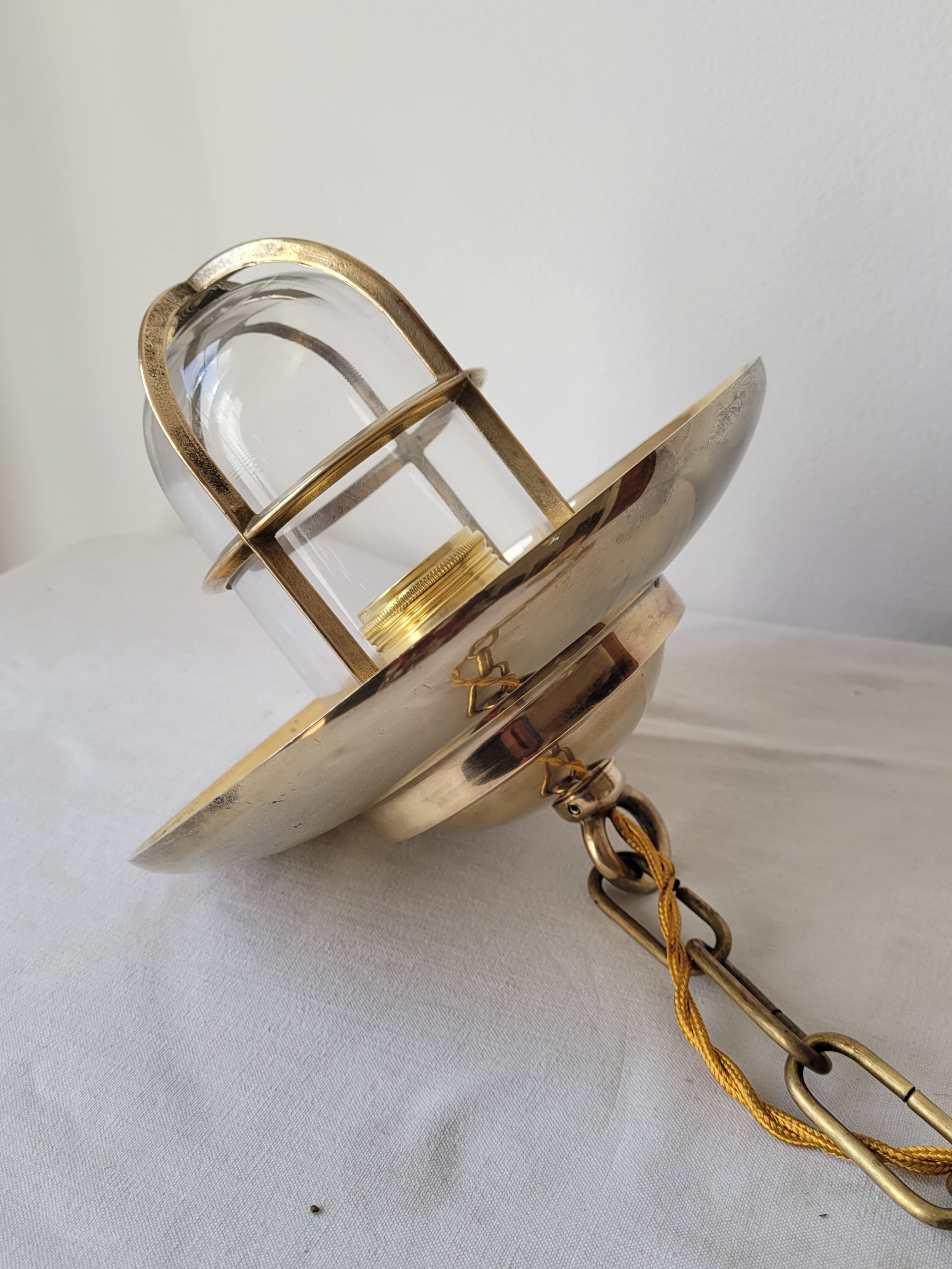 Marine suspension in brass and glass
