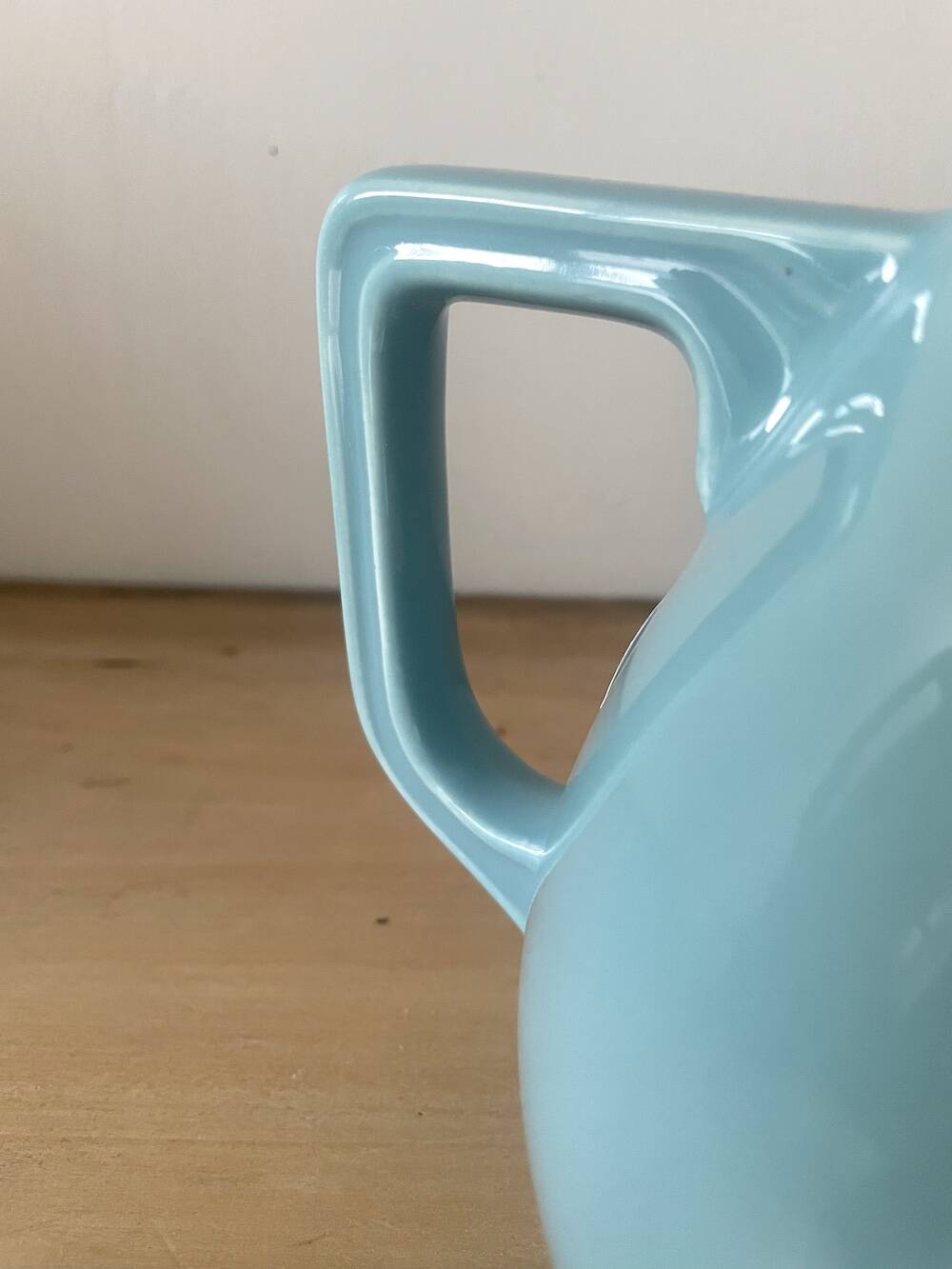 Retro coffee or teapot