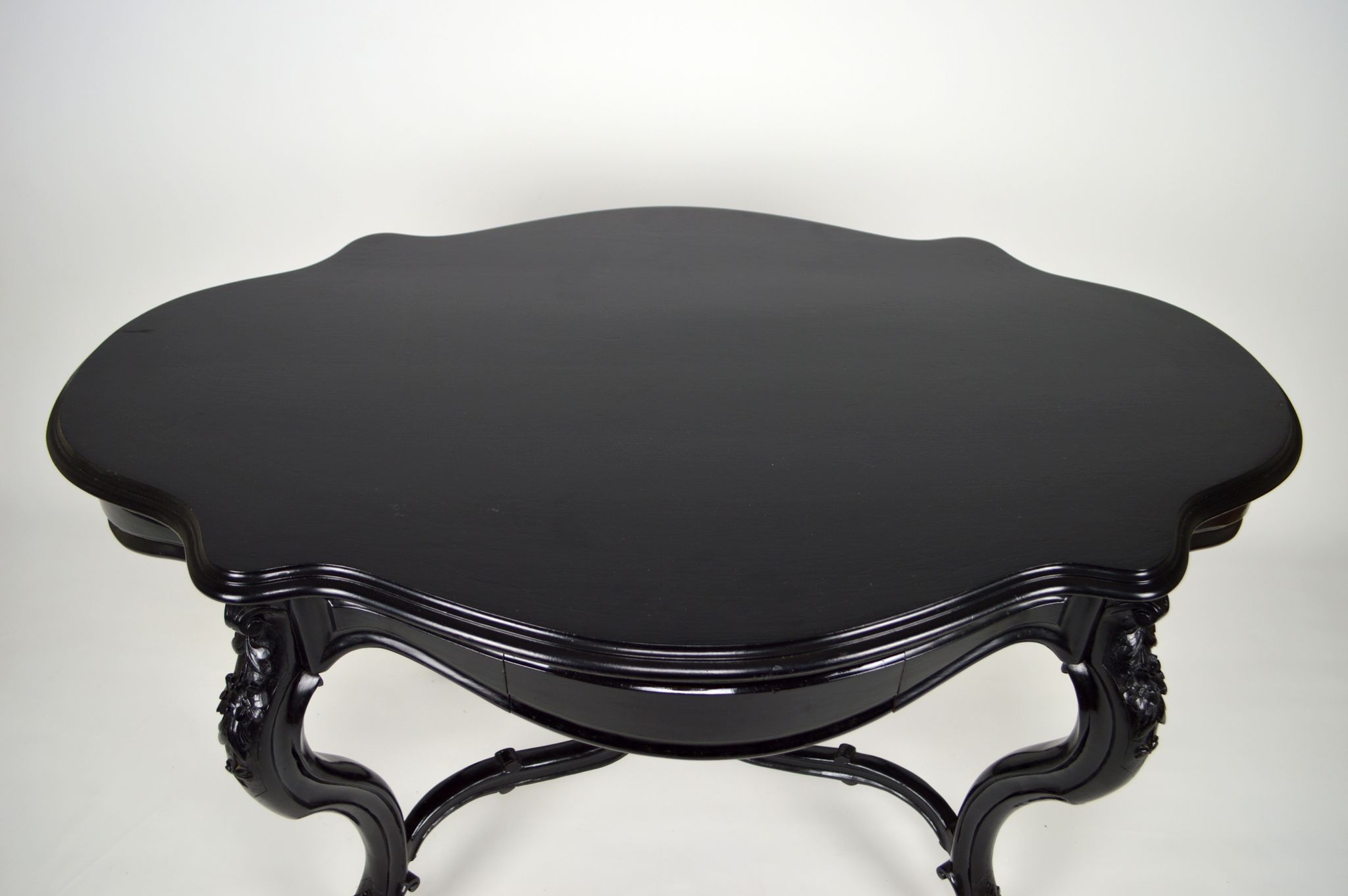 Napoleon III violin table in blackened wood, France, circa 1870