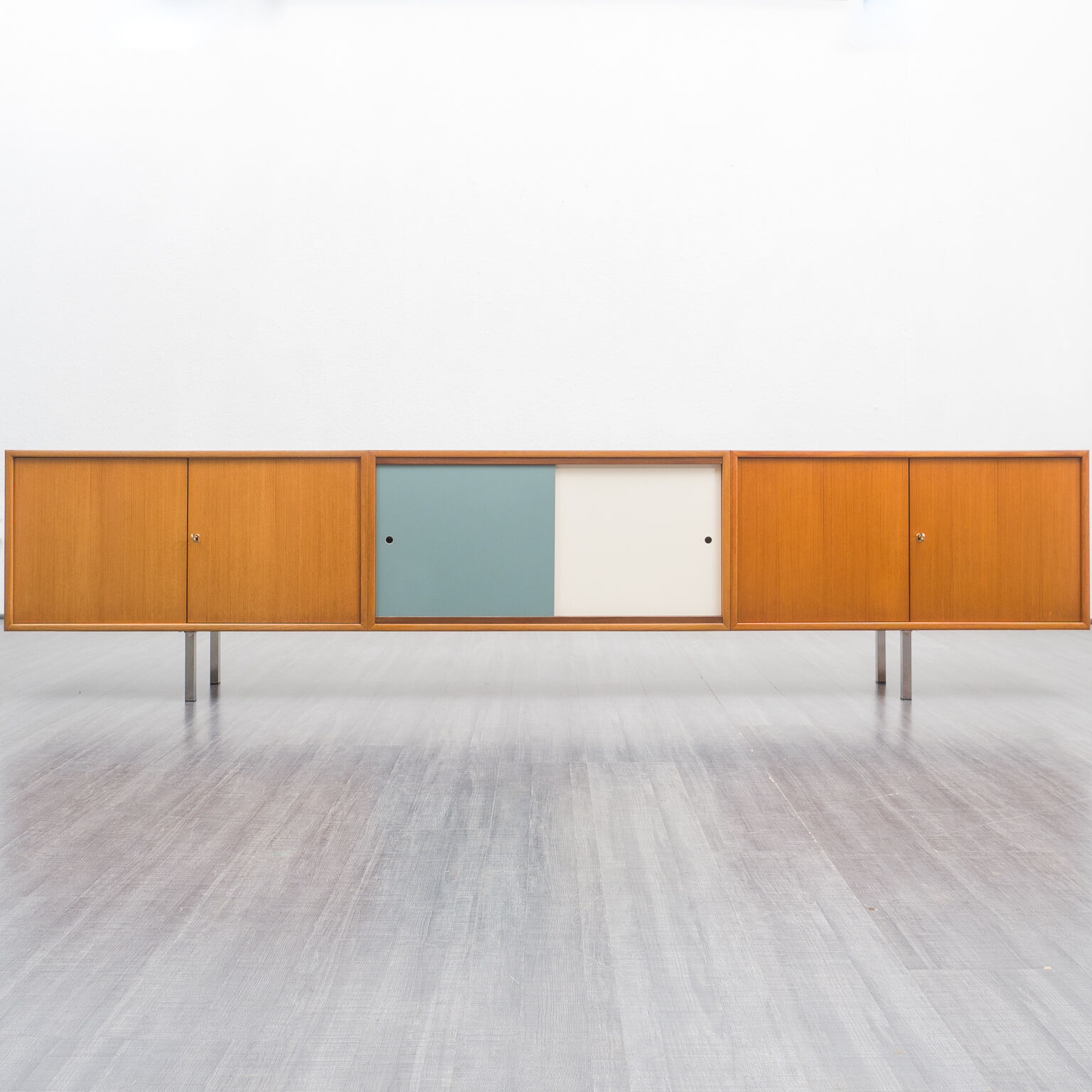 Sideboard in teak, 300cm