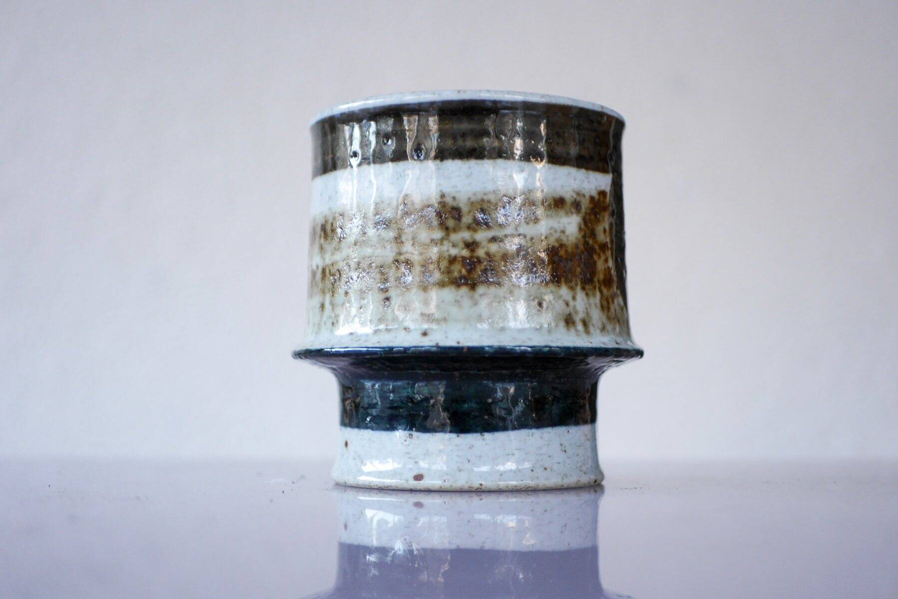 Vase en céramique moderniste du milieu du siècle par Inger Persson pour Rörstrand, Suède, années 1970.