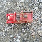 Camion de pompier américain de 1930 en acier tole avev tous ses accessoires lance à eau,