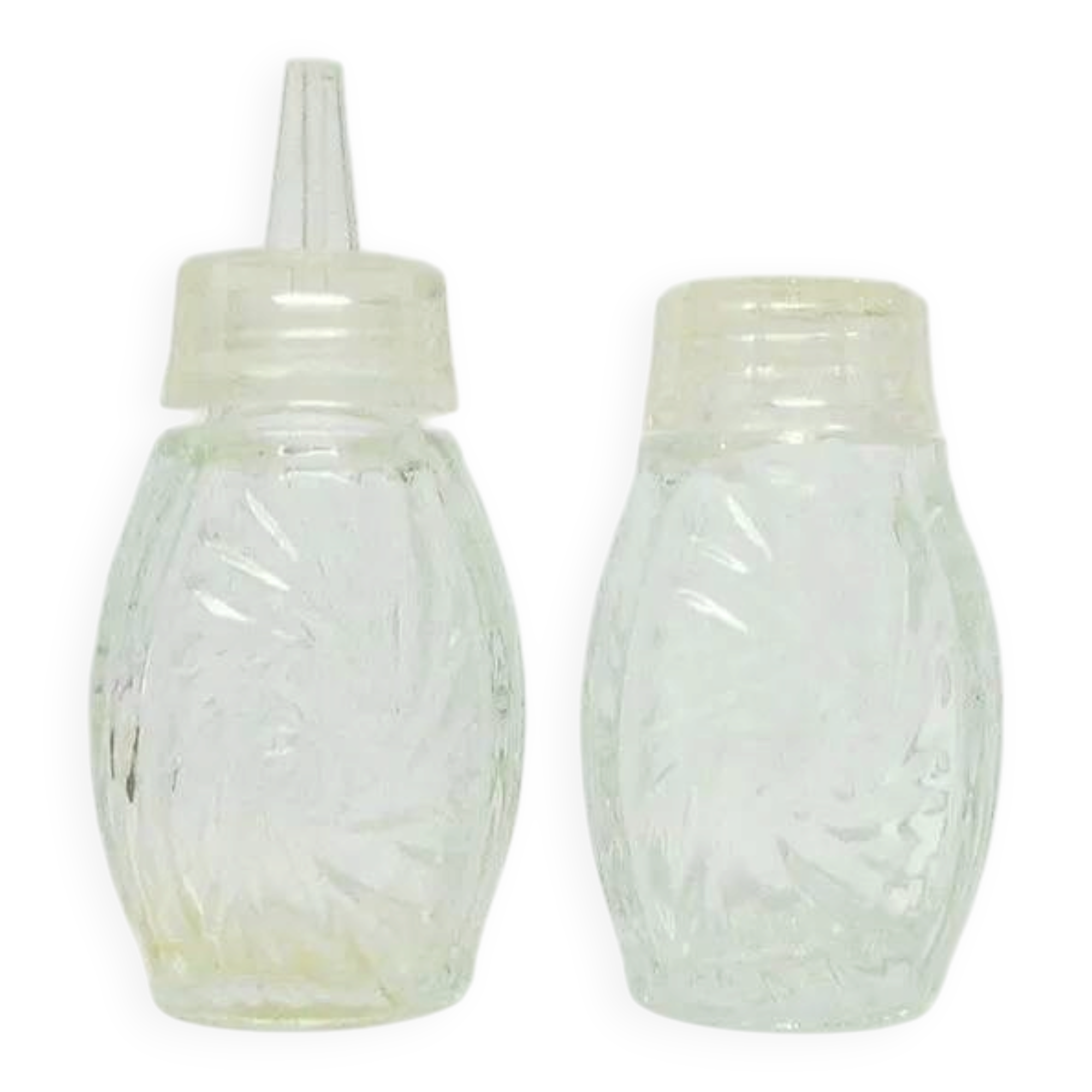 I6e salt and pepper shaker new look prl