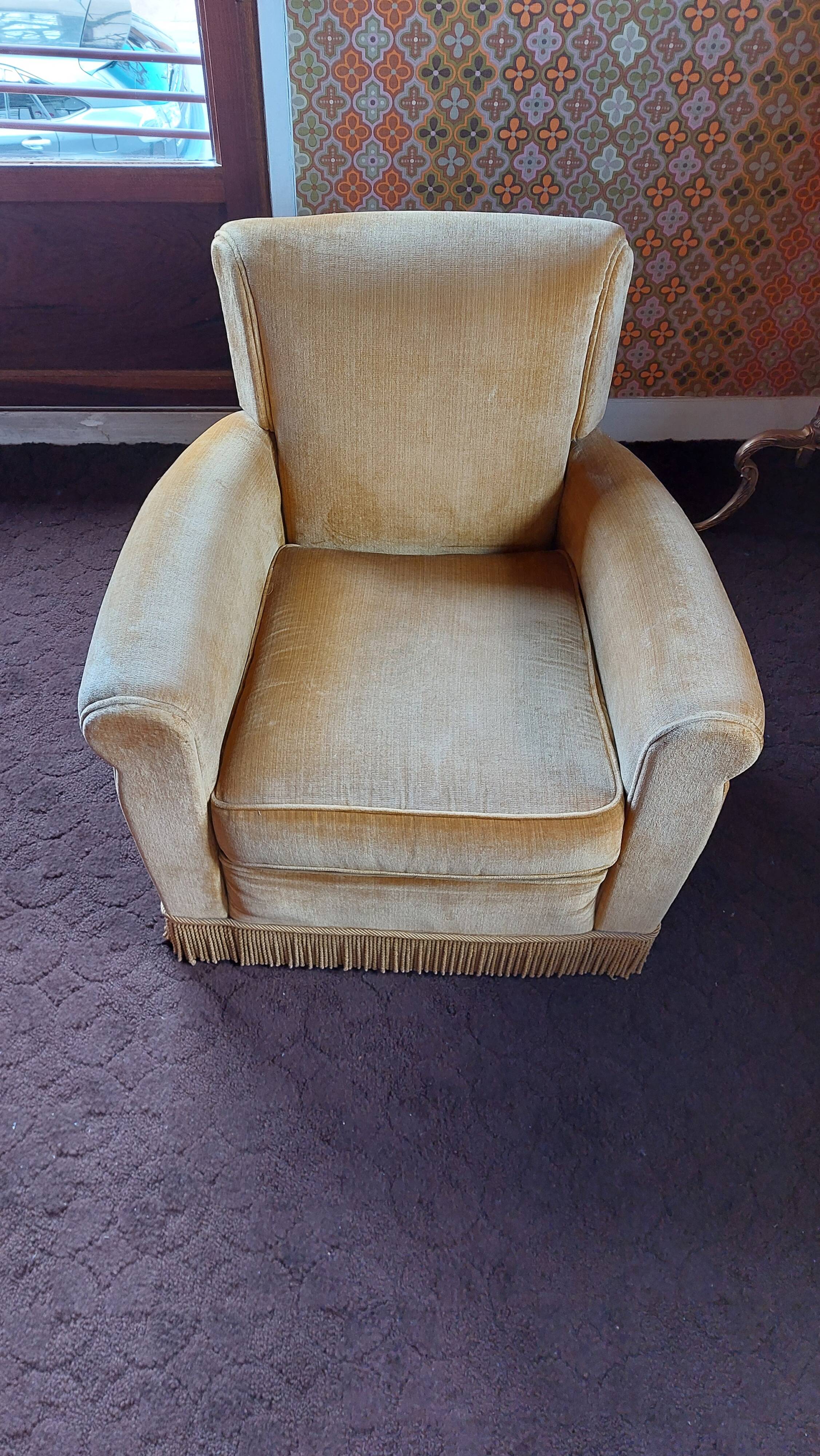 Velvet armchair 1940 vintage