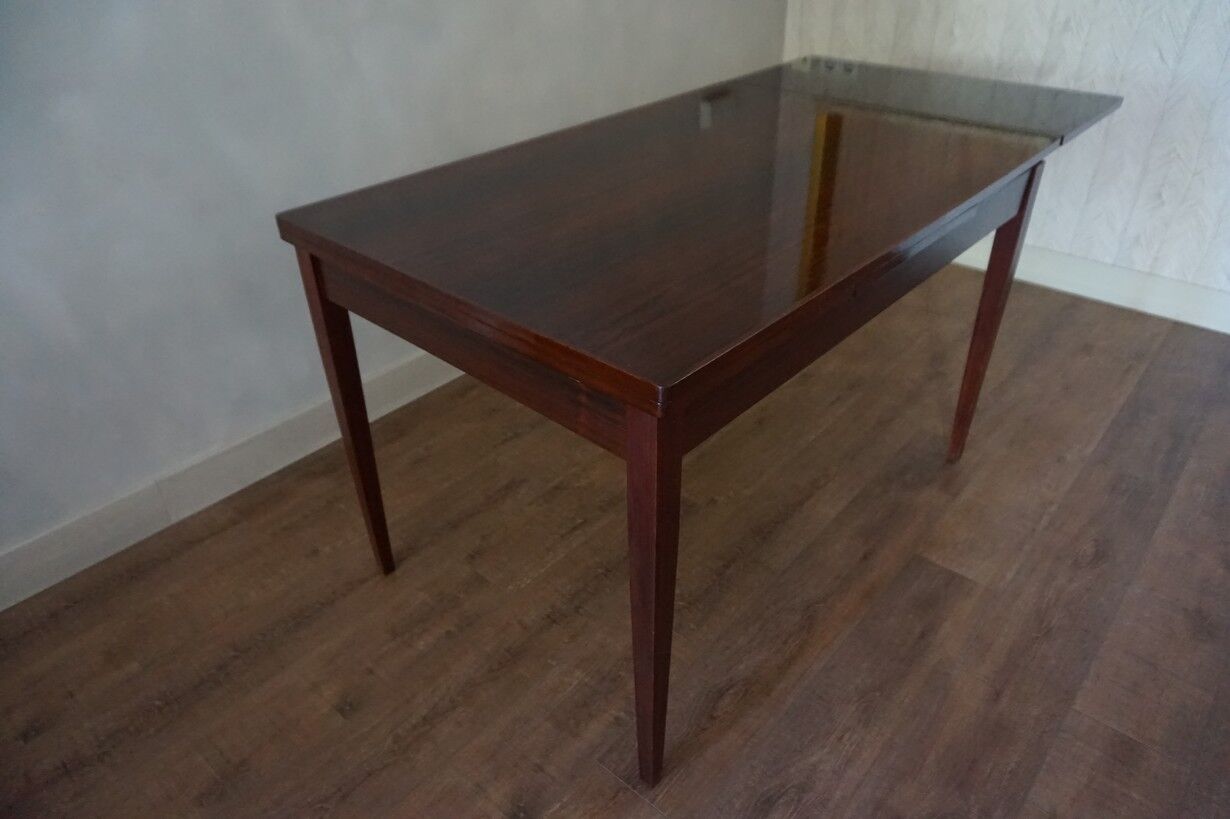Rosewood extendable dining table, extended 189cm