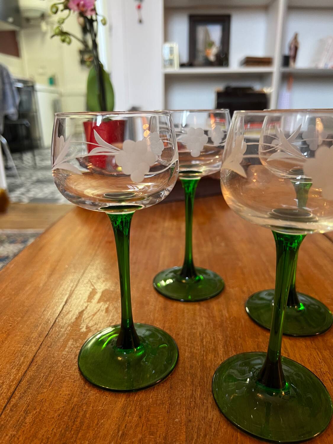 Stemmed glass (set of 4)