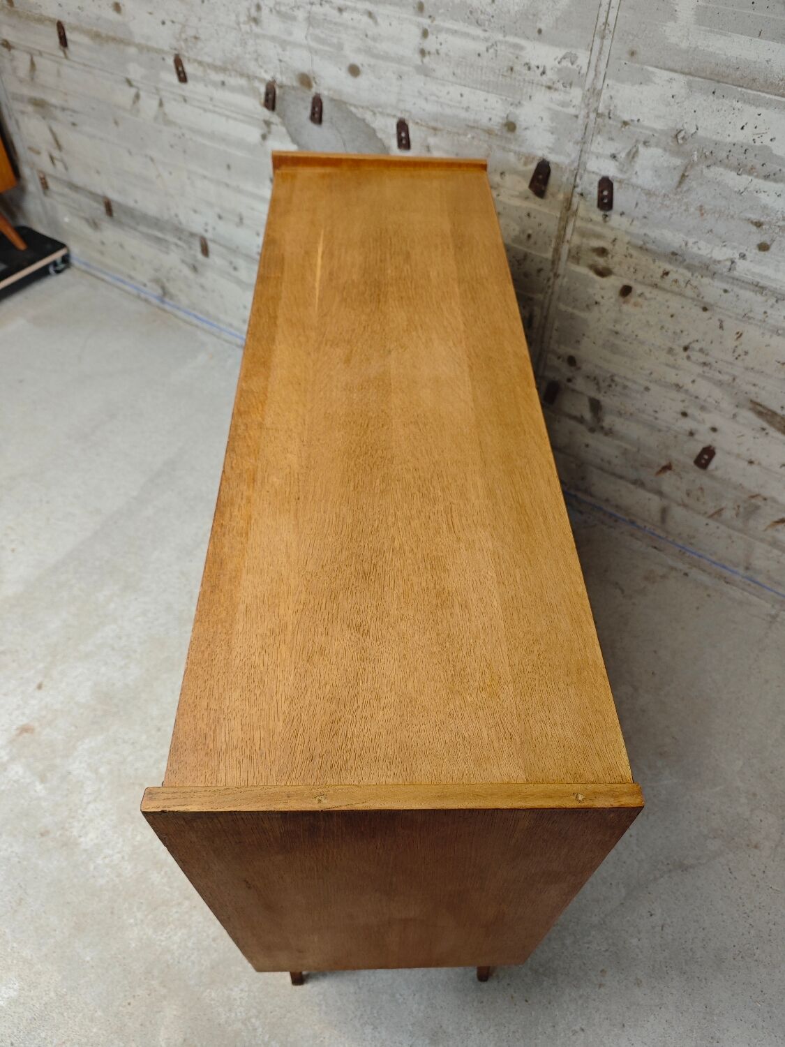 Vintage sideboard with compass legs