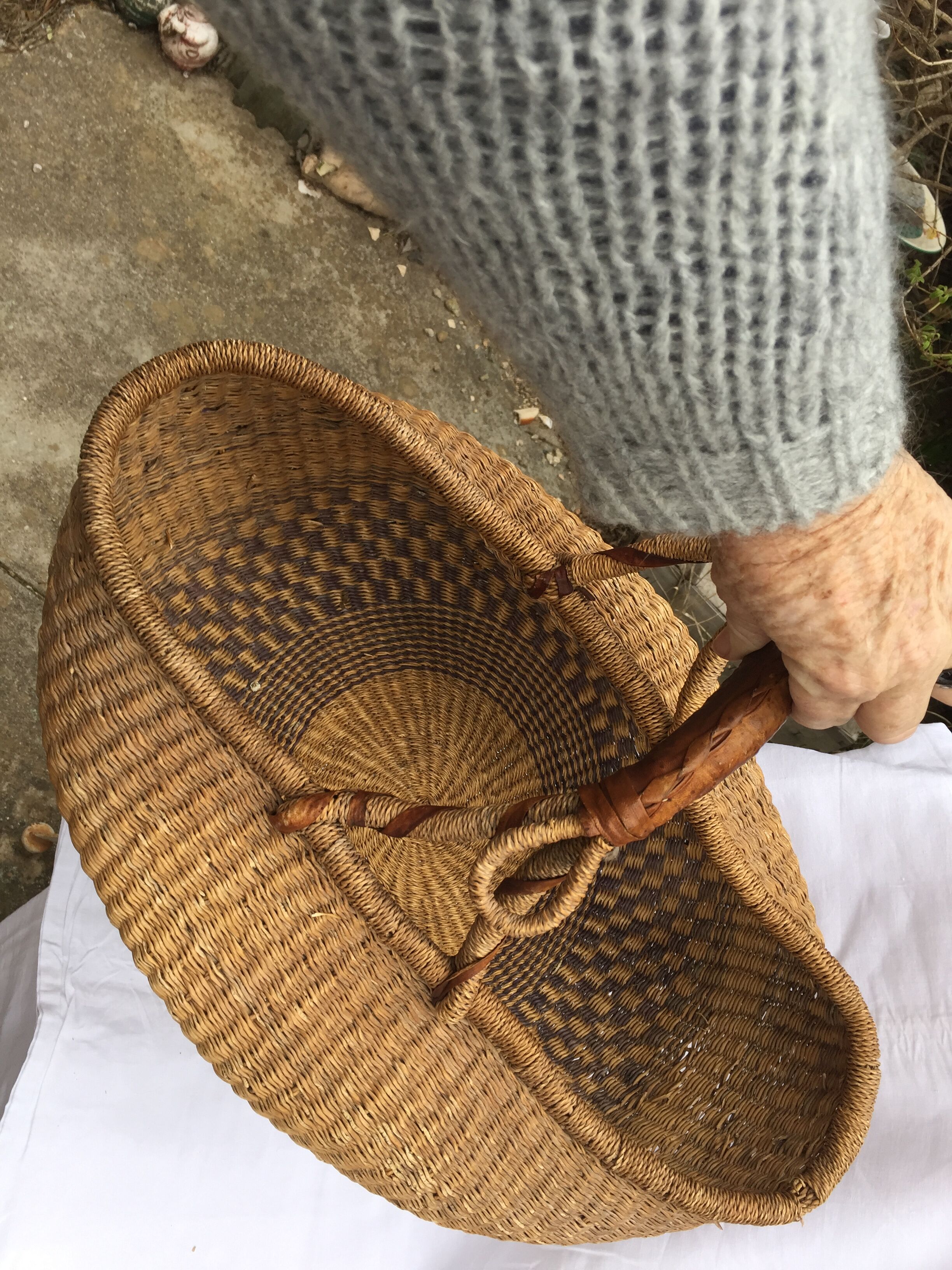 Lot of two former African baskets