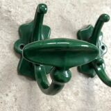 Pair of enamelled cast iron pads